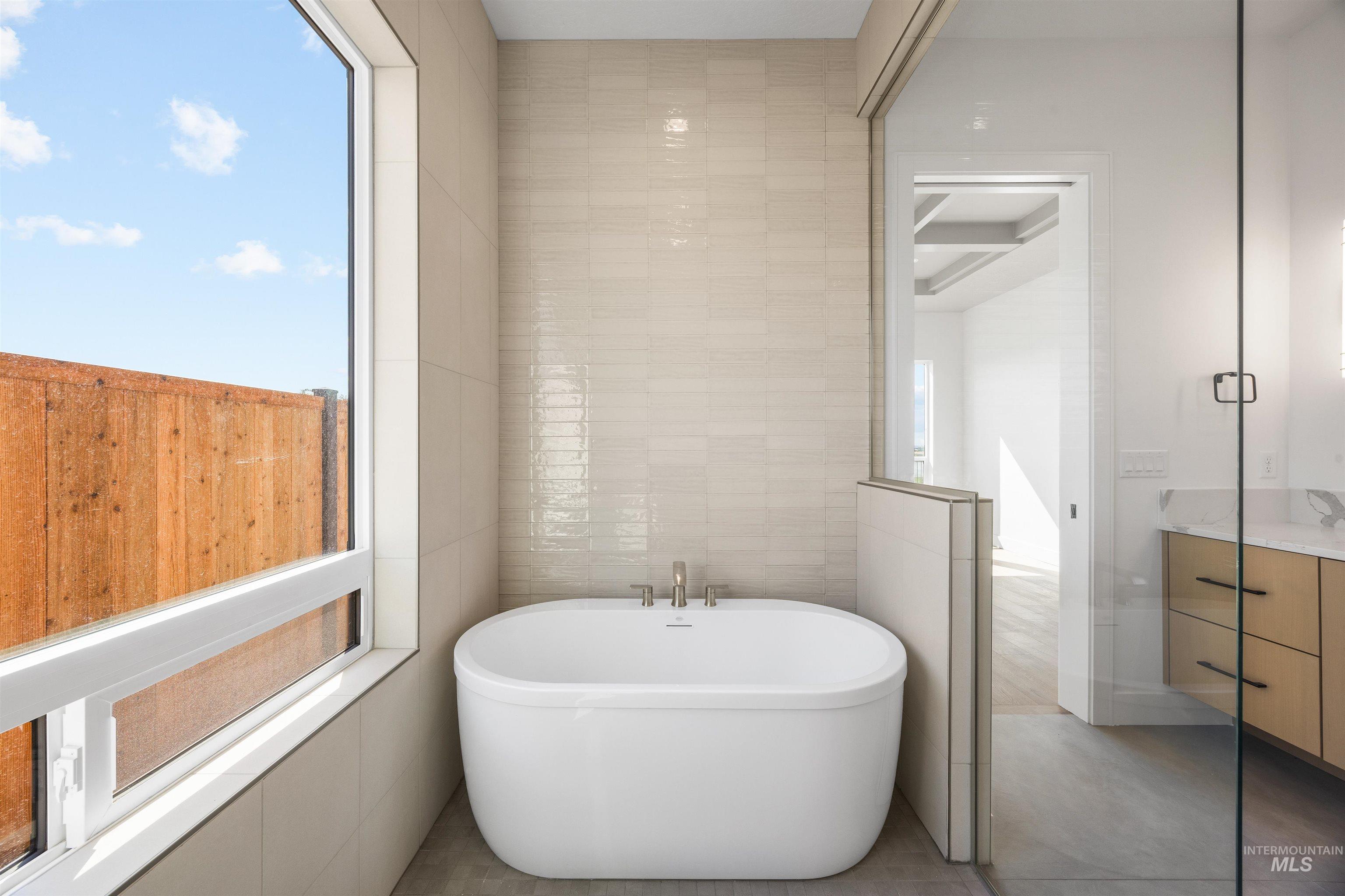 property viewer photo 22