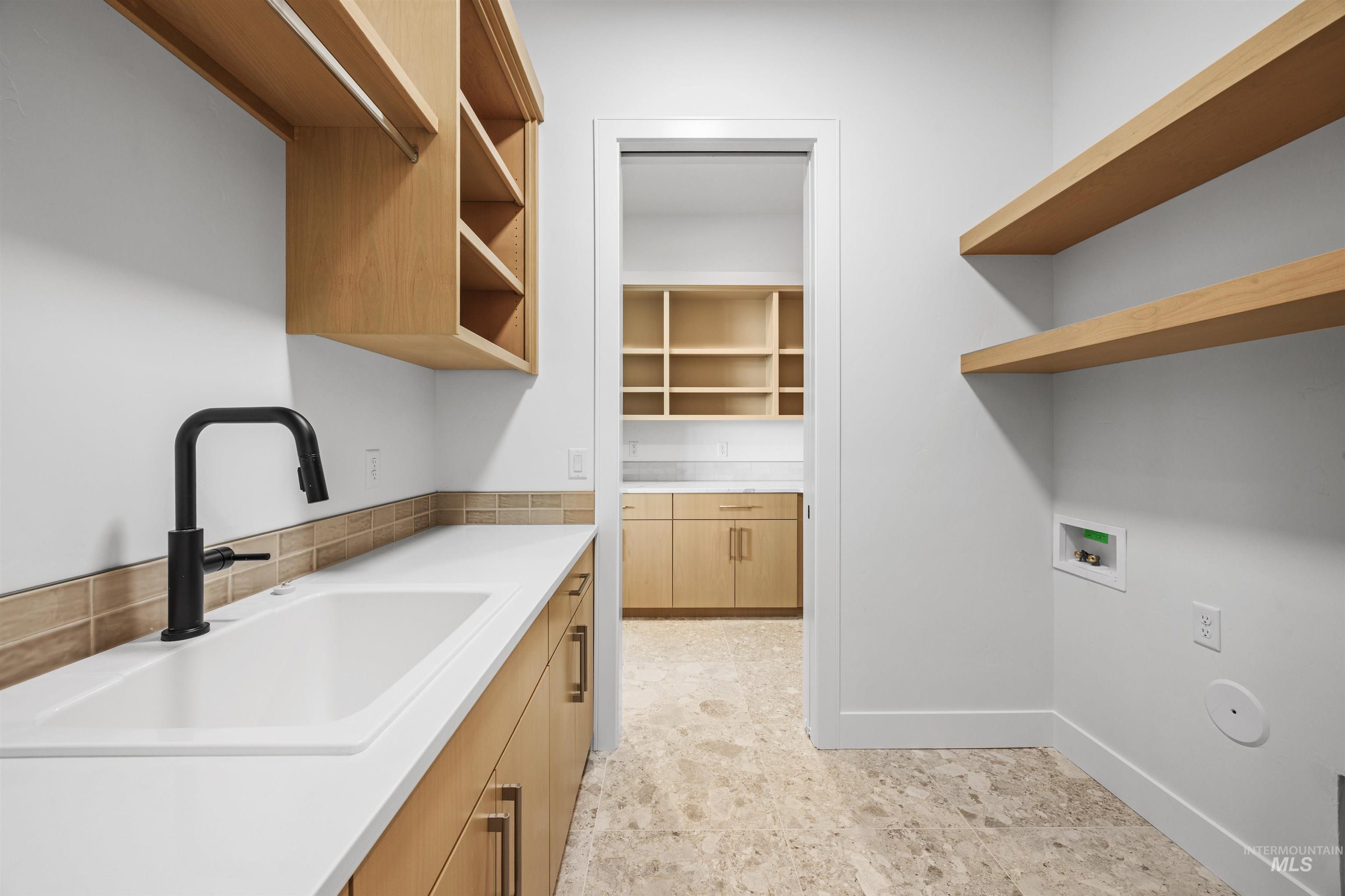 property viewer photo 34