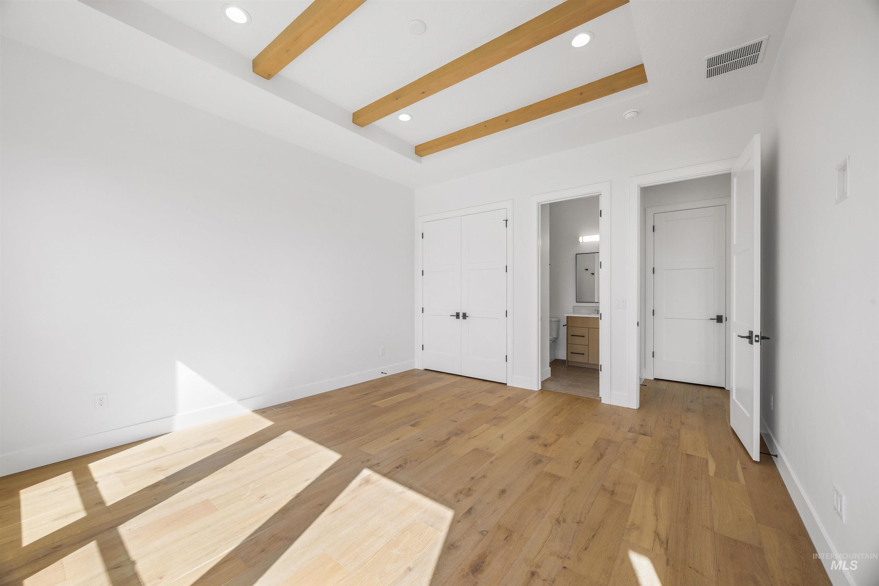 property viewer photo 38