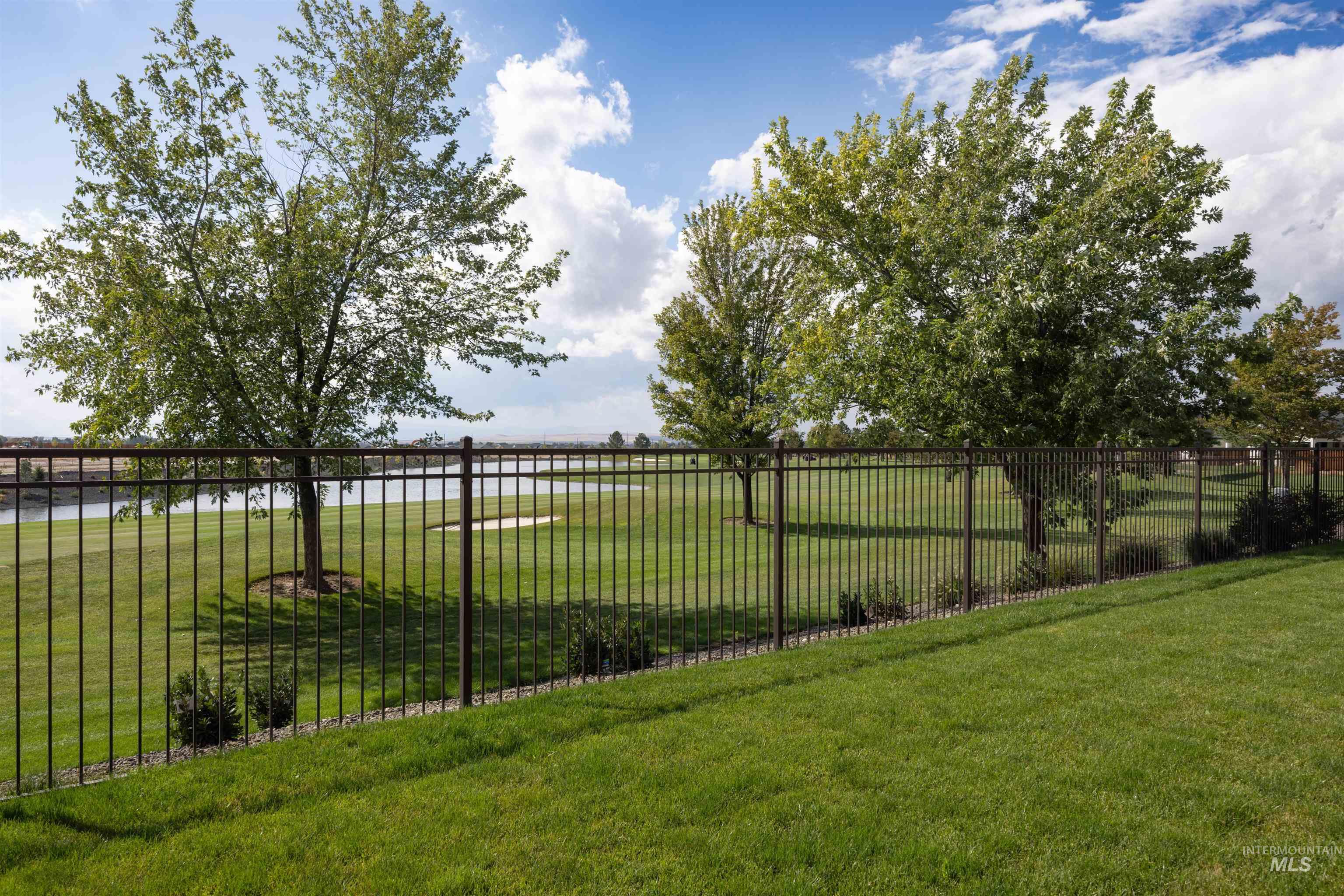 property viewer photo 41