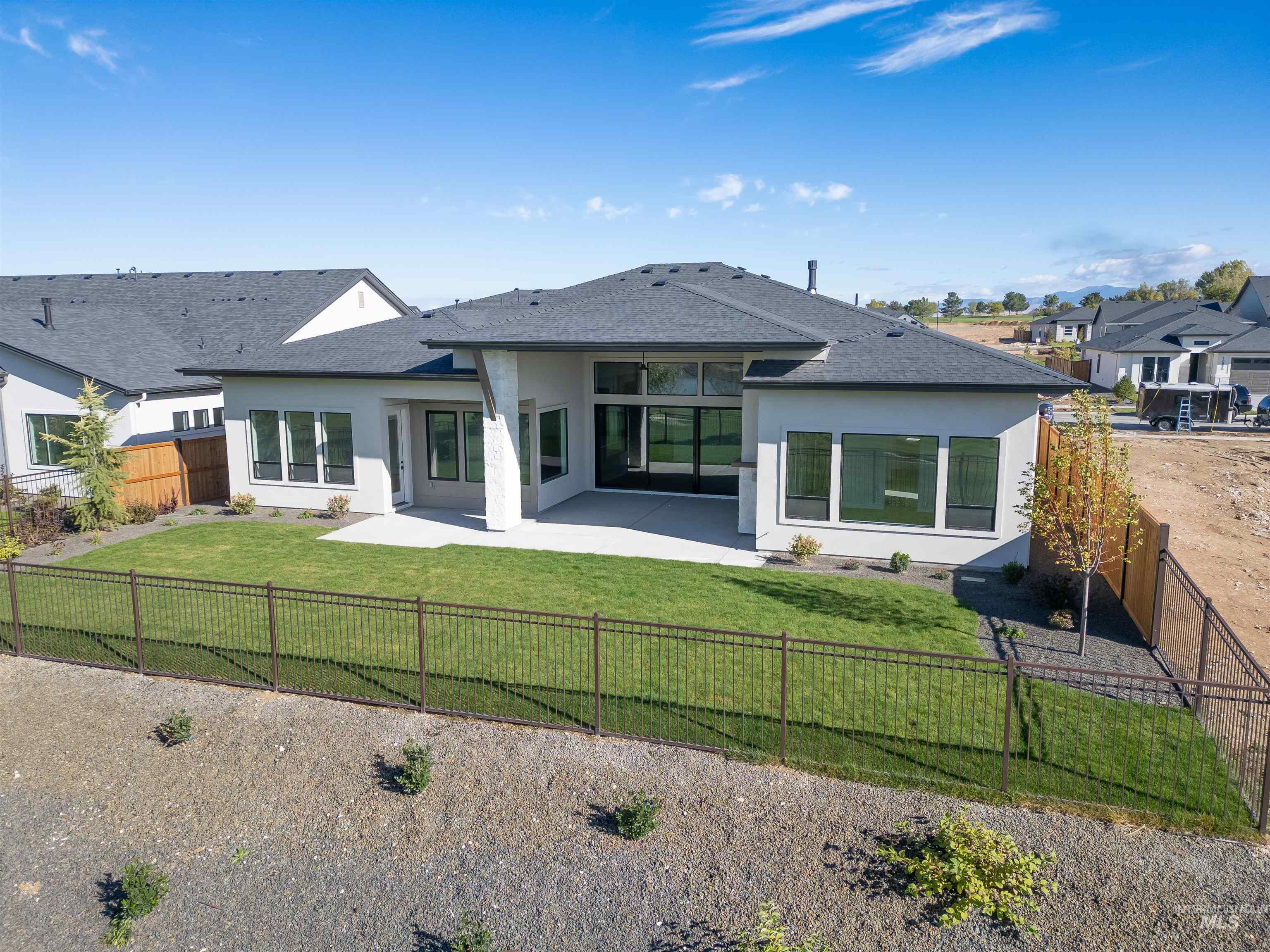 property viewer photo 42