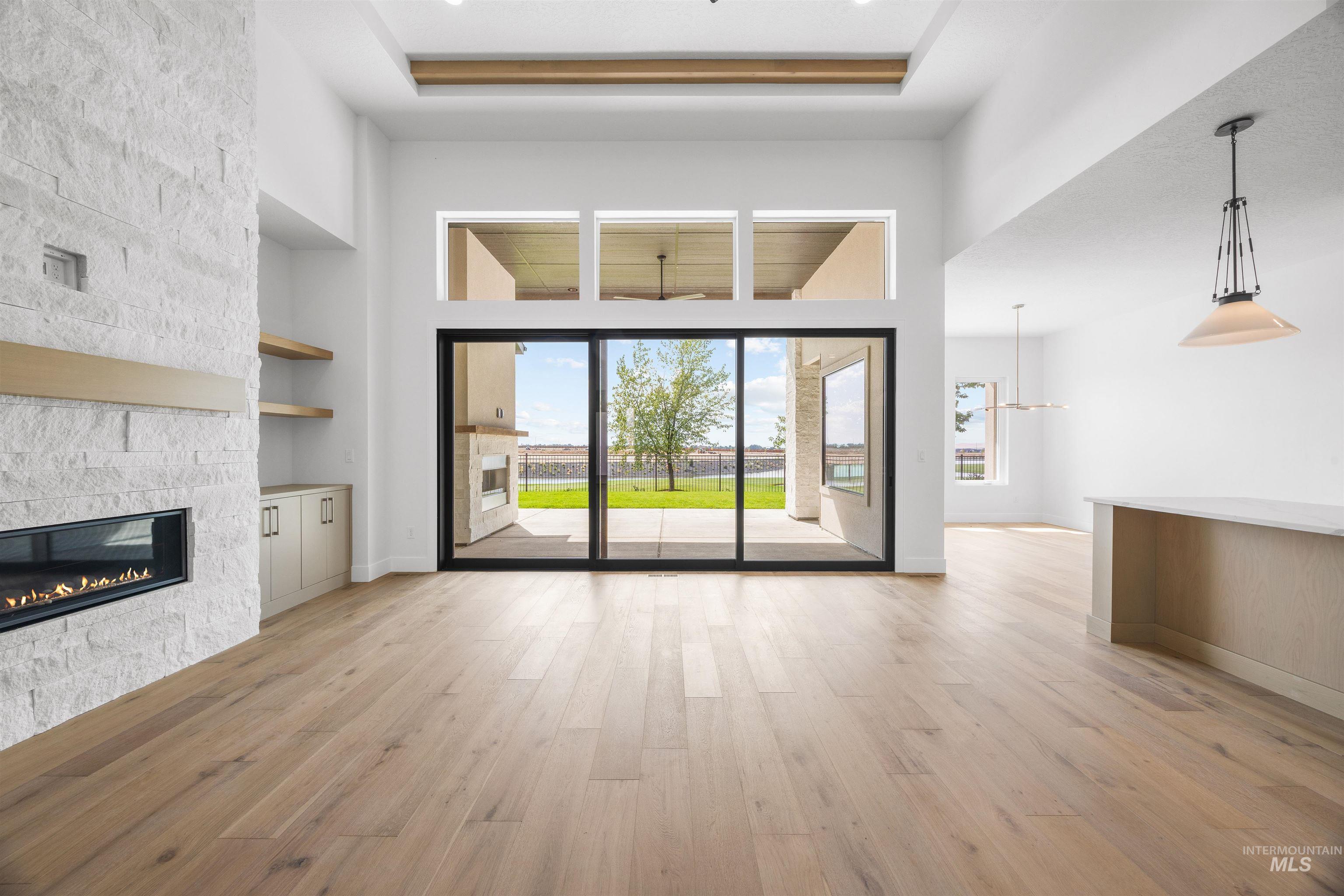 property viewer photo 6