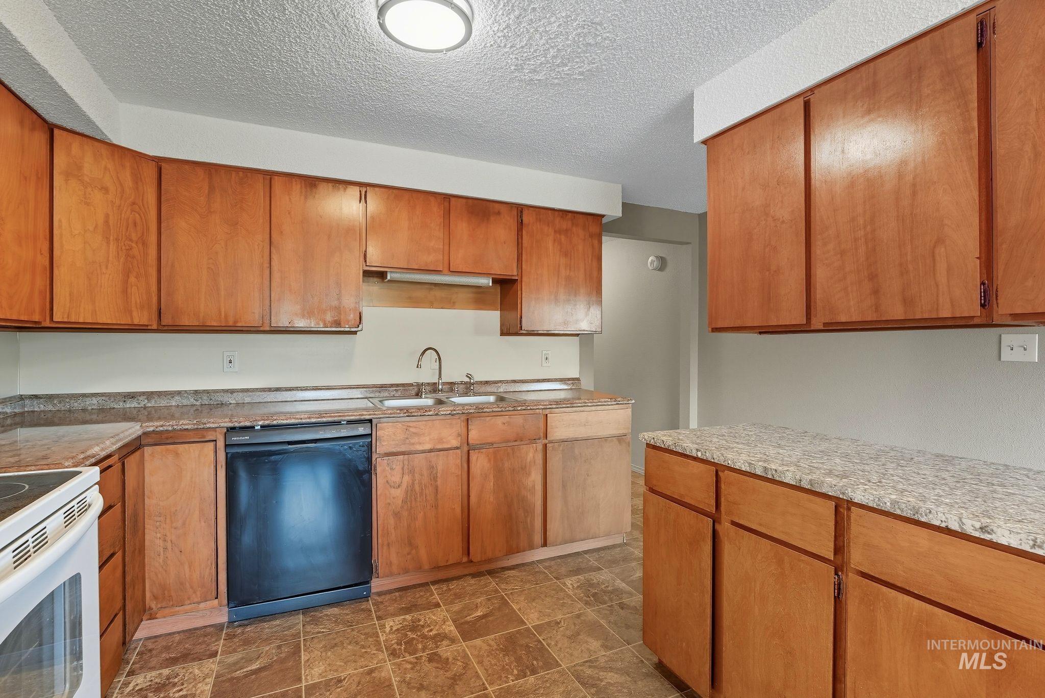 property viewer photo 35