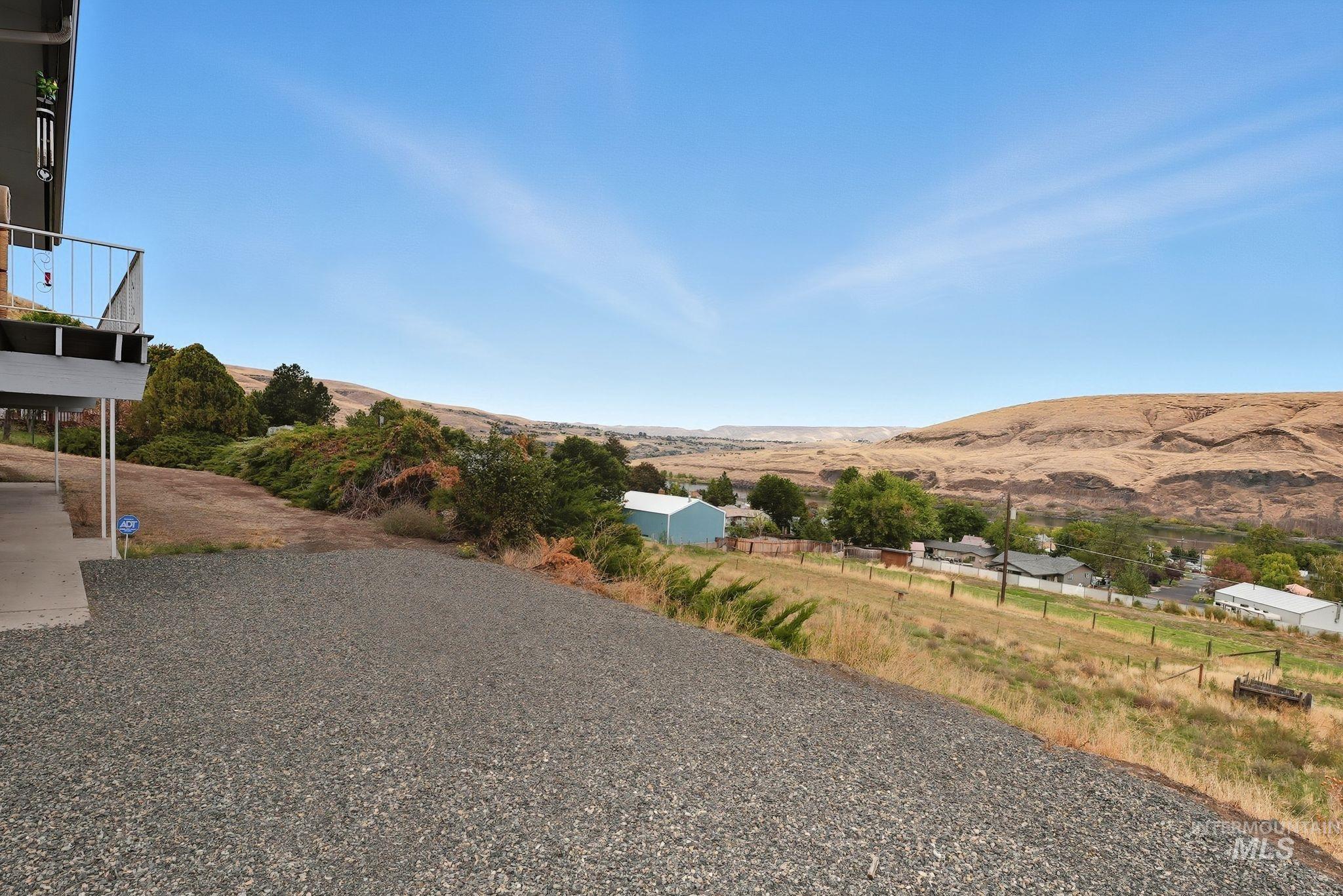 property viewer photo 38