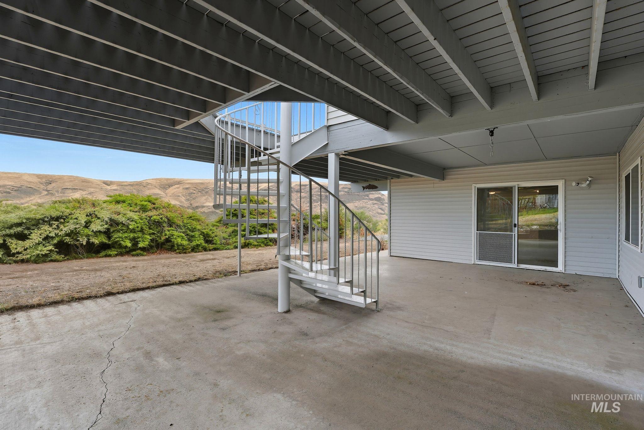 property viewer photo 41