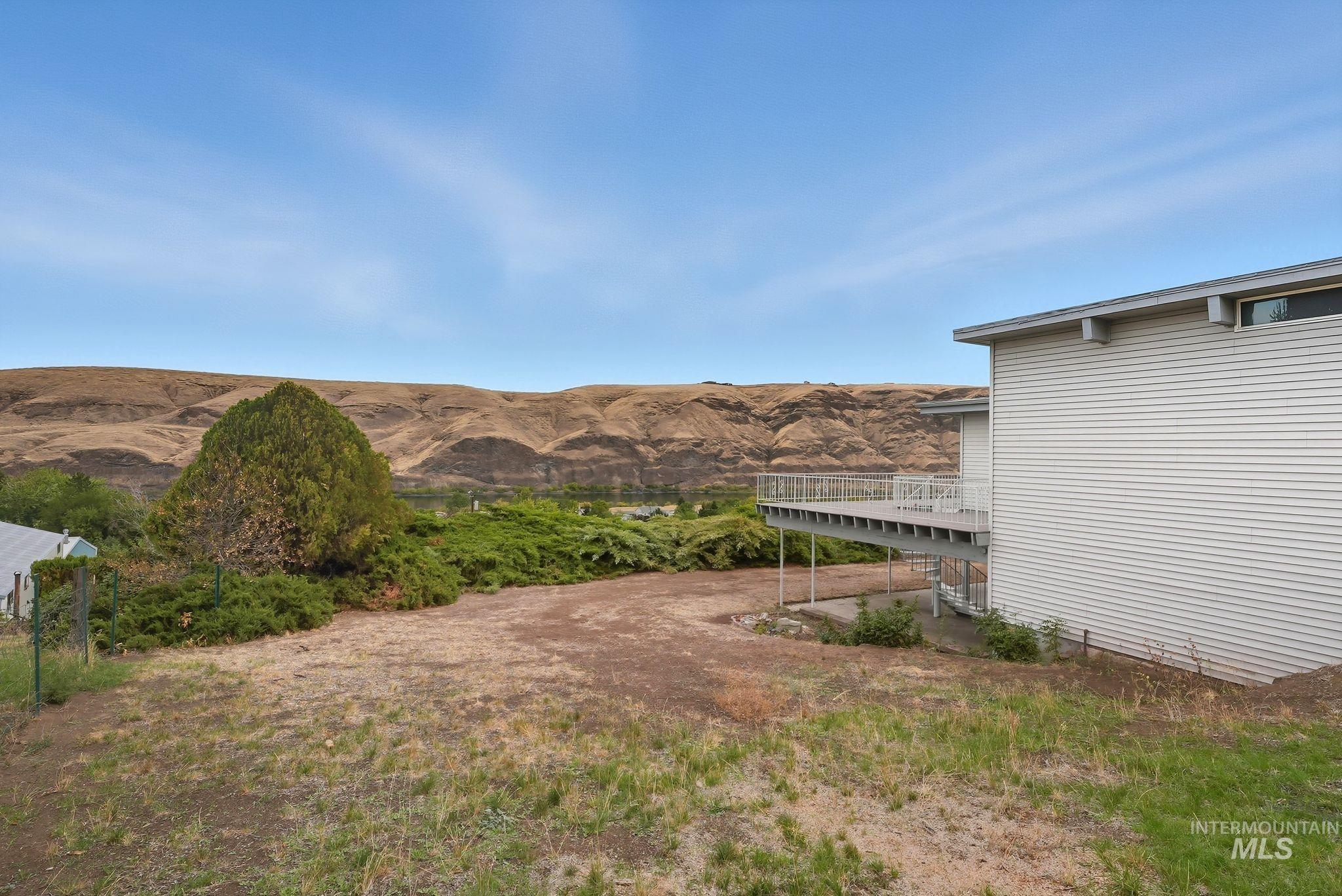 property viewer photo 44