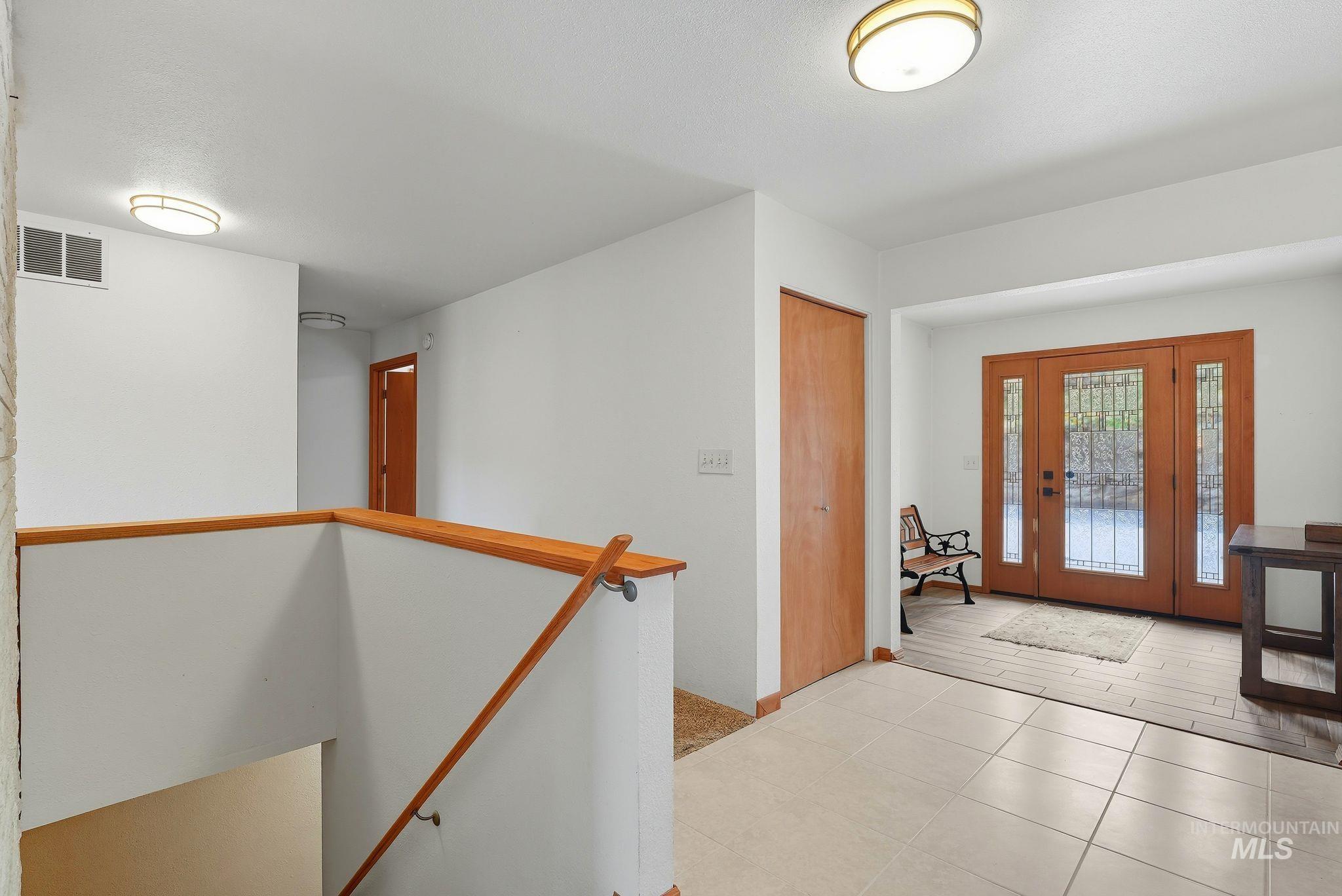 property viewer photo 6