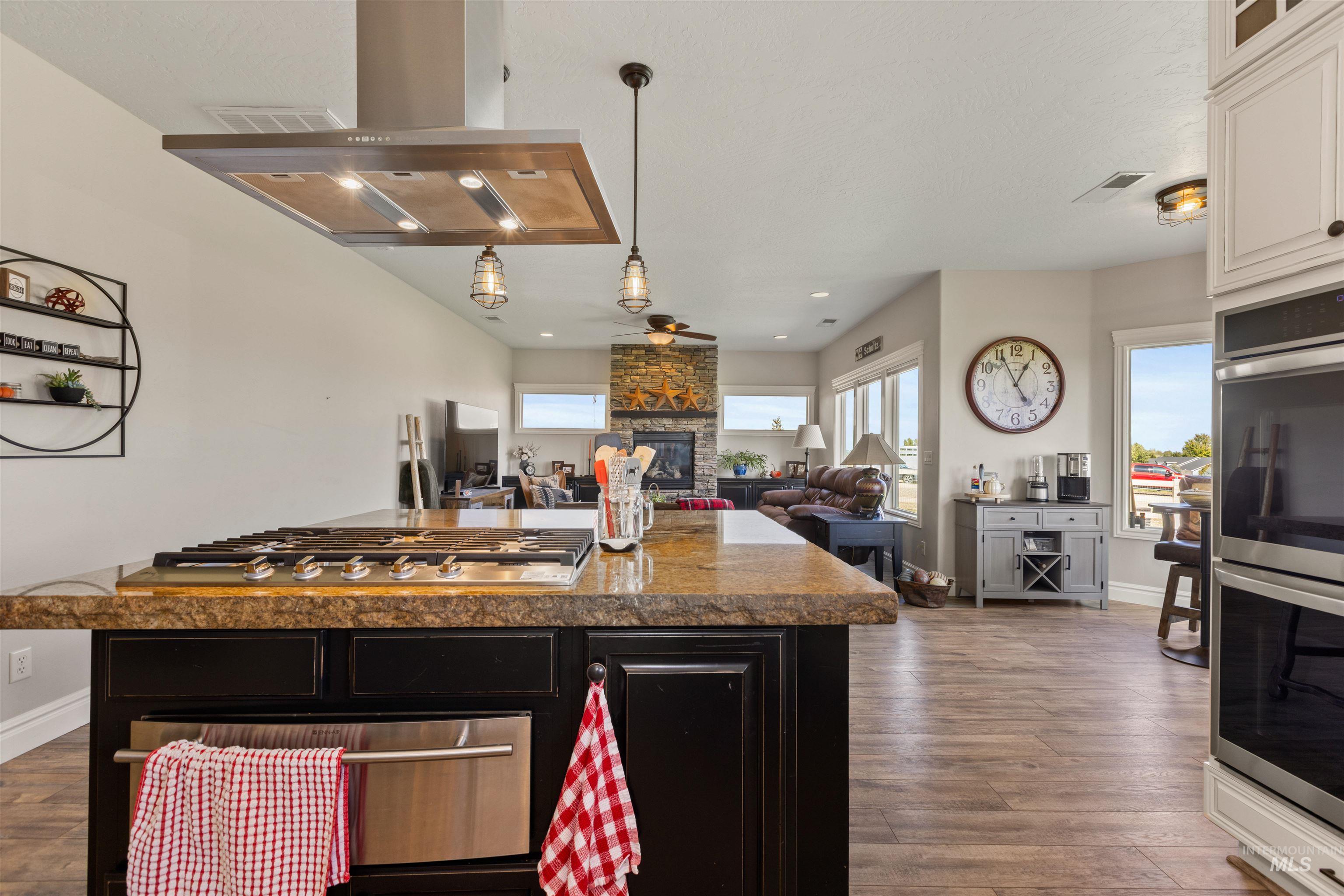 property viewer photo 14
