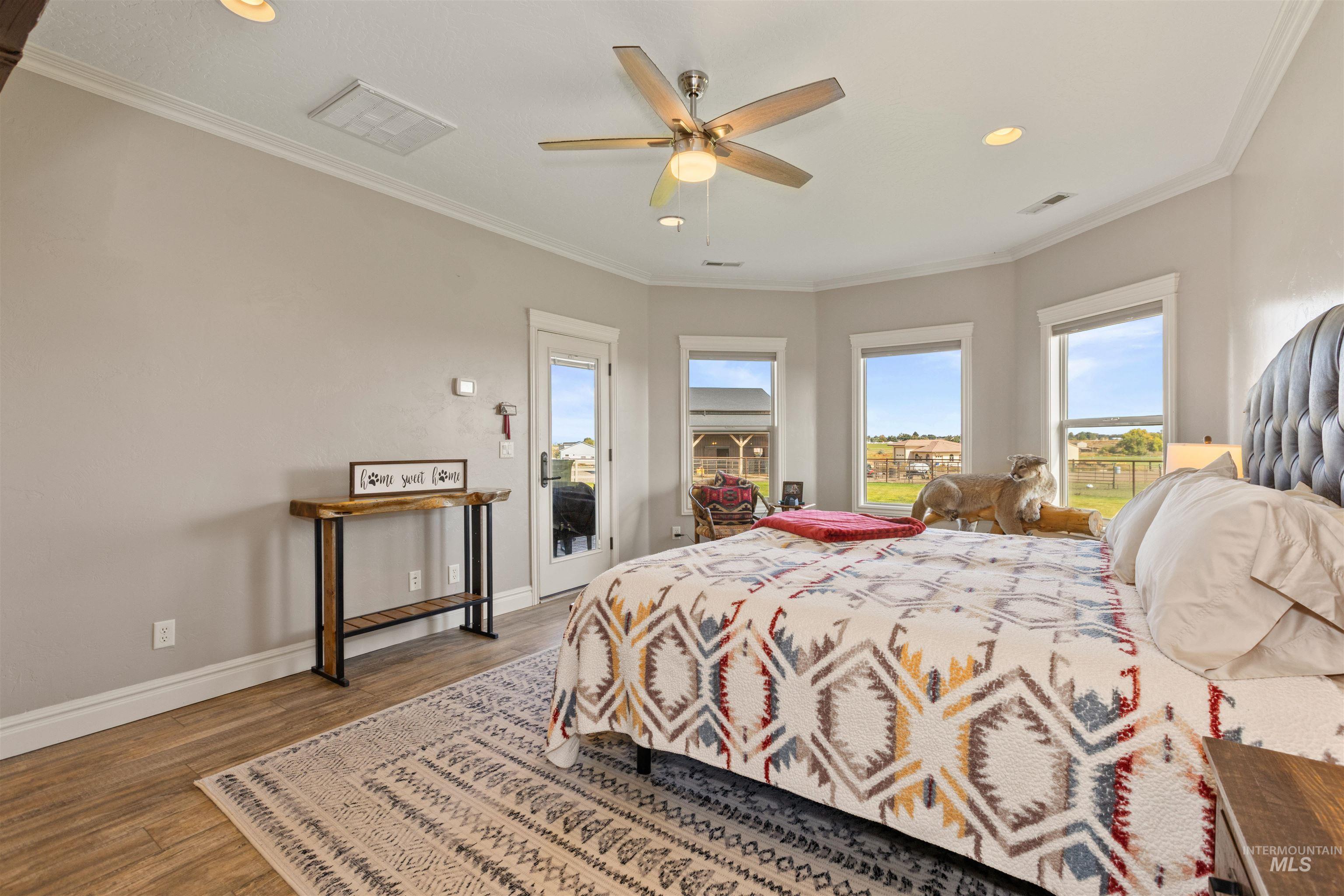 property viewer photo 23