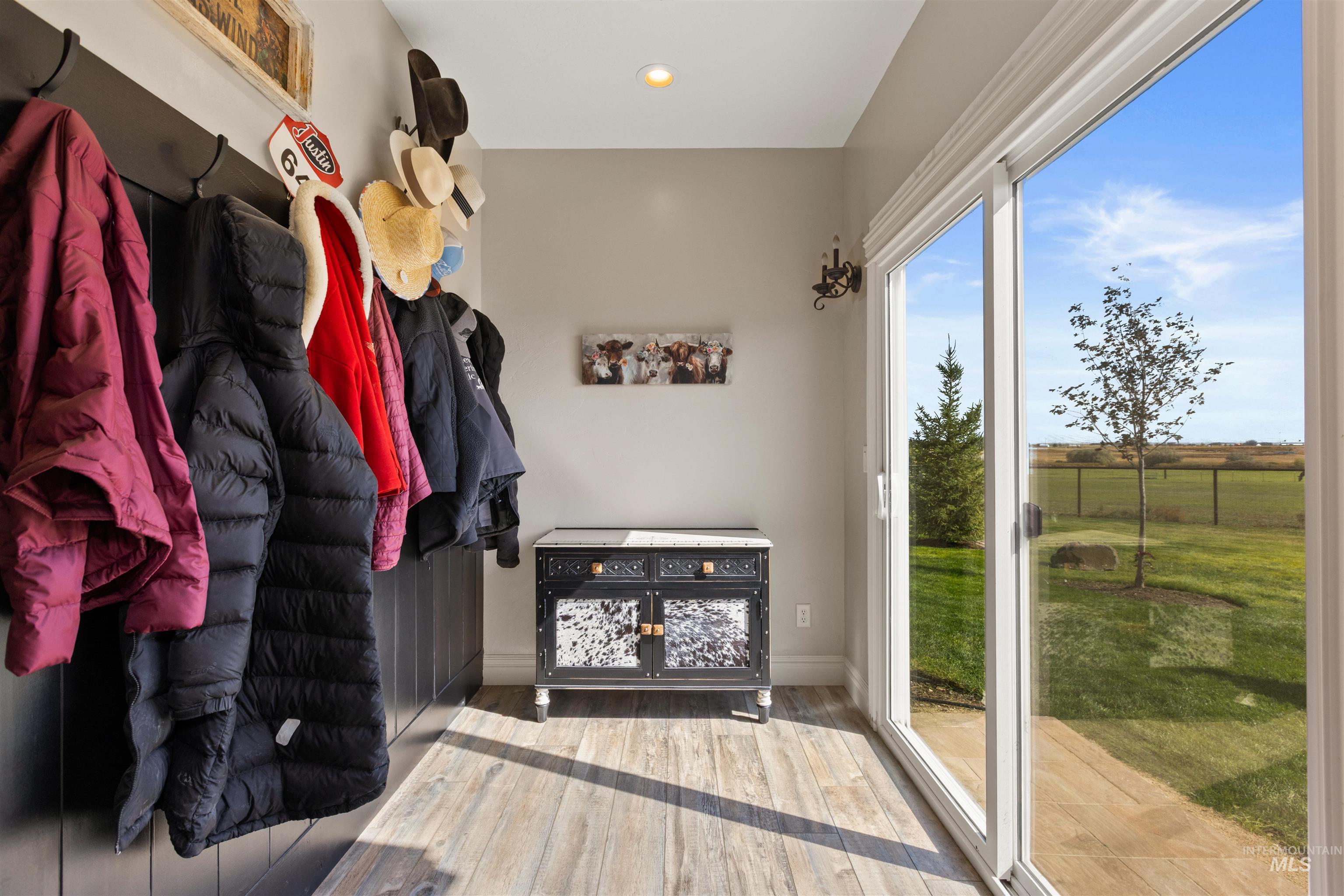 property viewer photo 26
