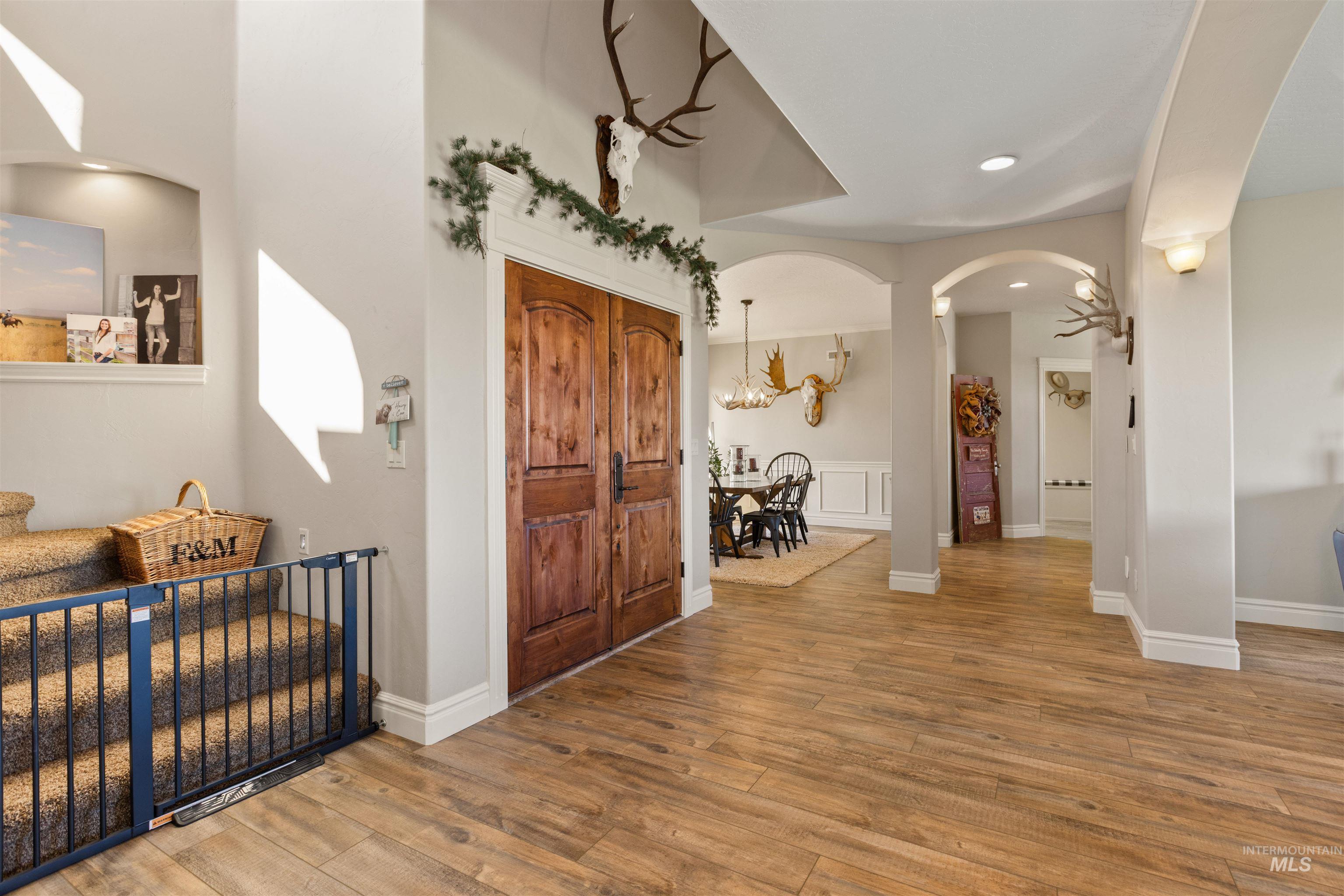 property viewer photo 3