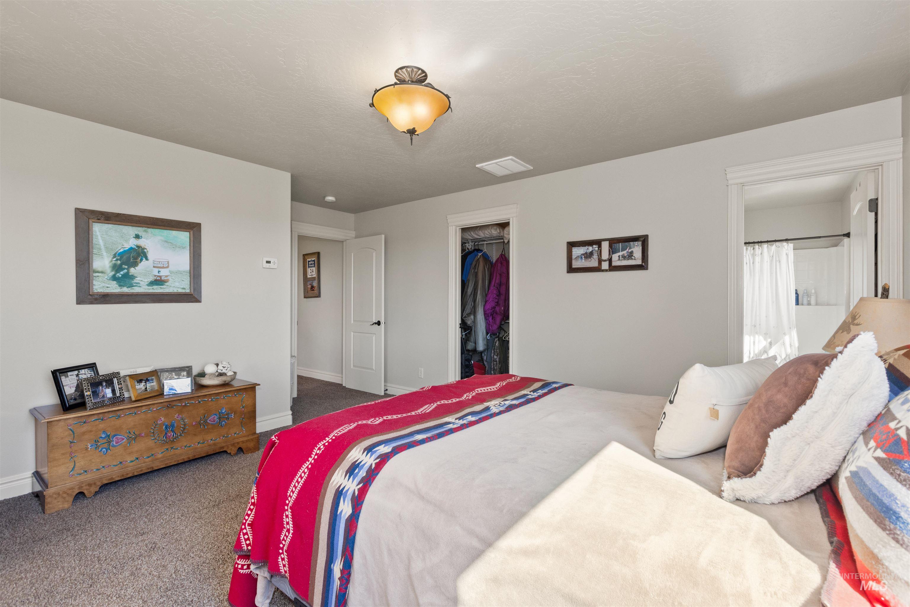 property viewer photo 36