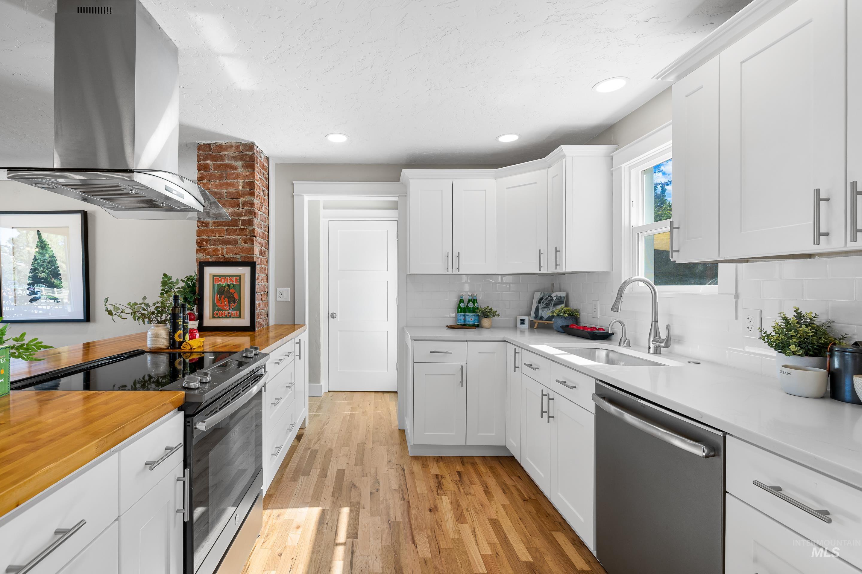 property viewer photo 20