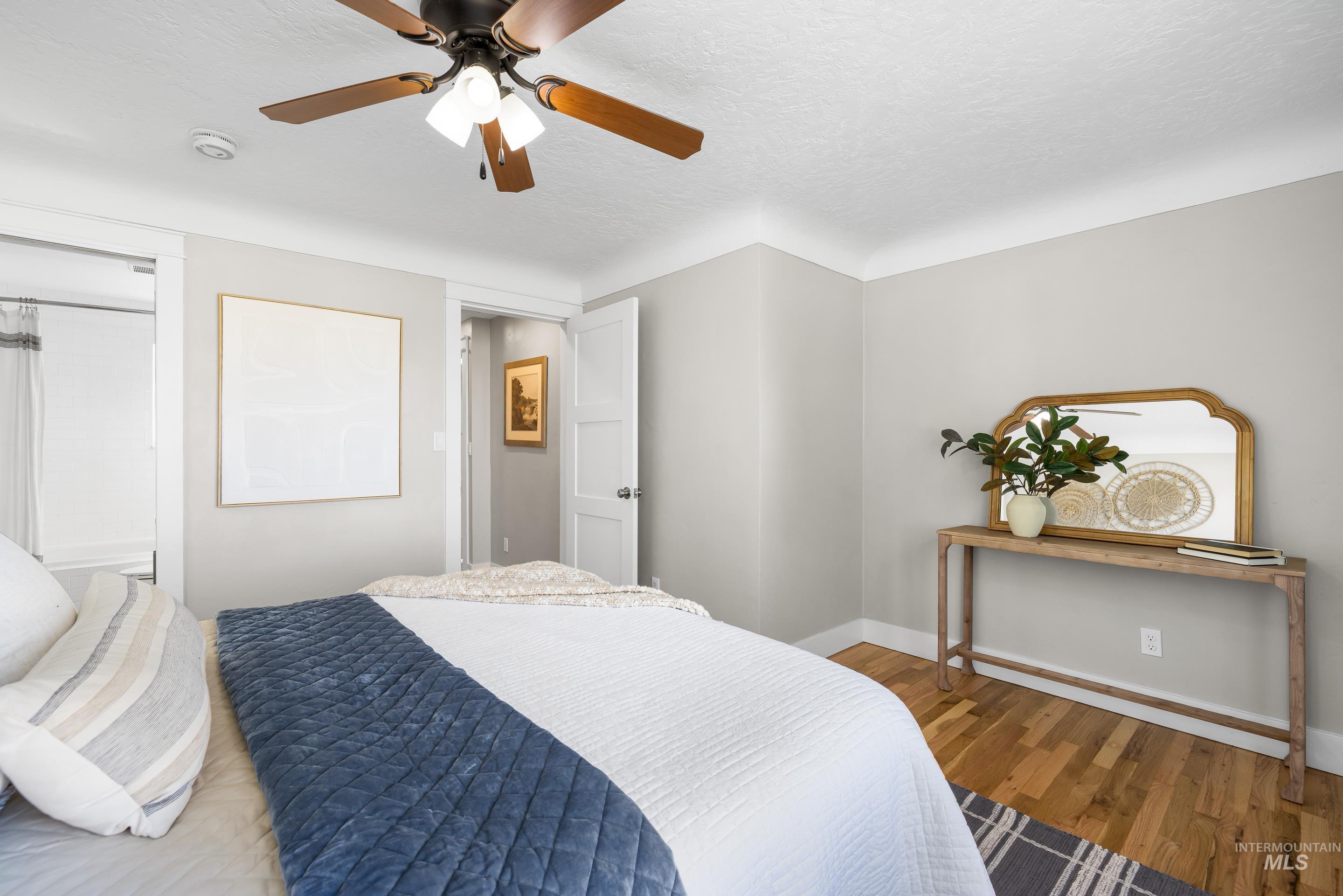 property viewer photo 27