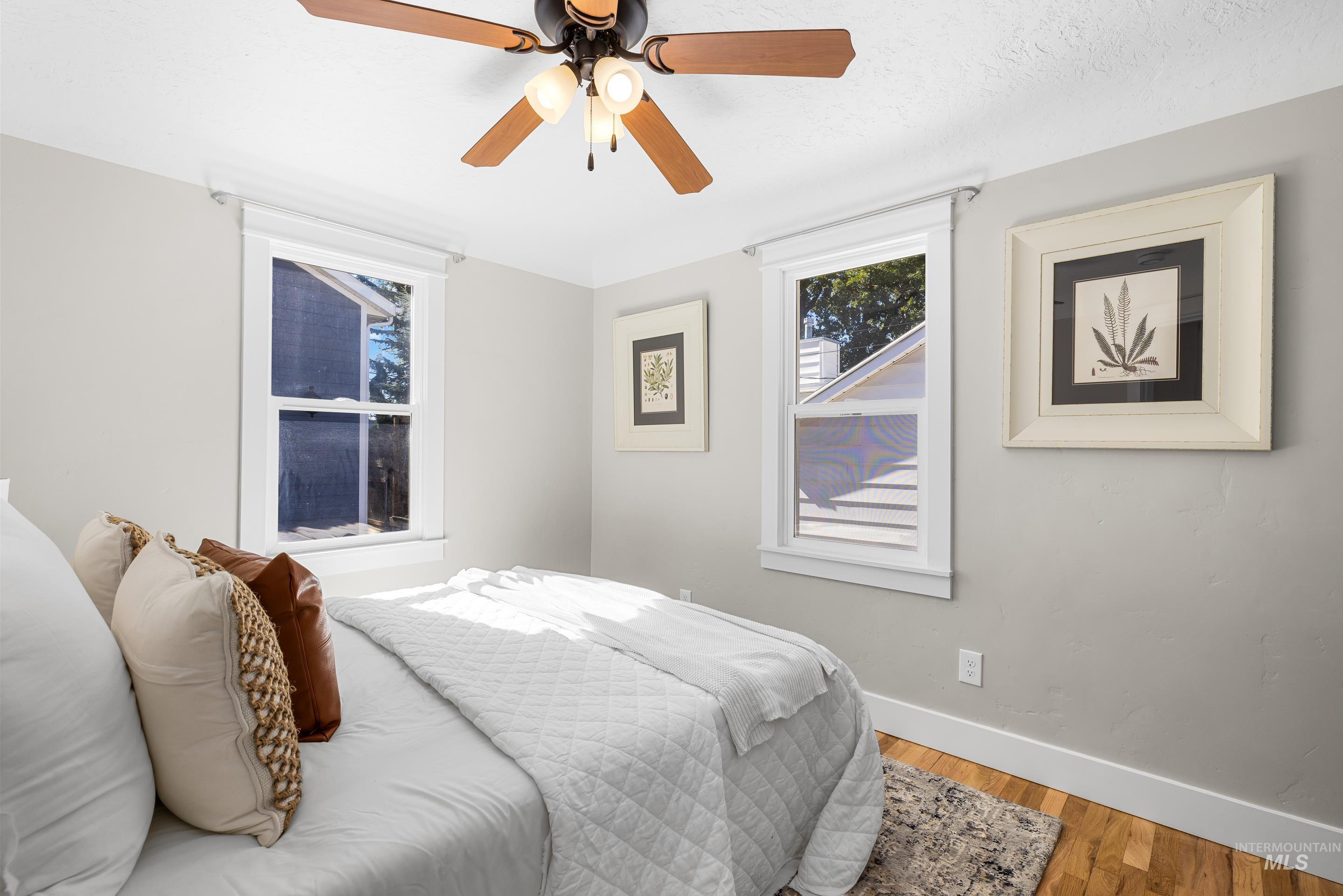 property viewer photo 33