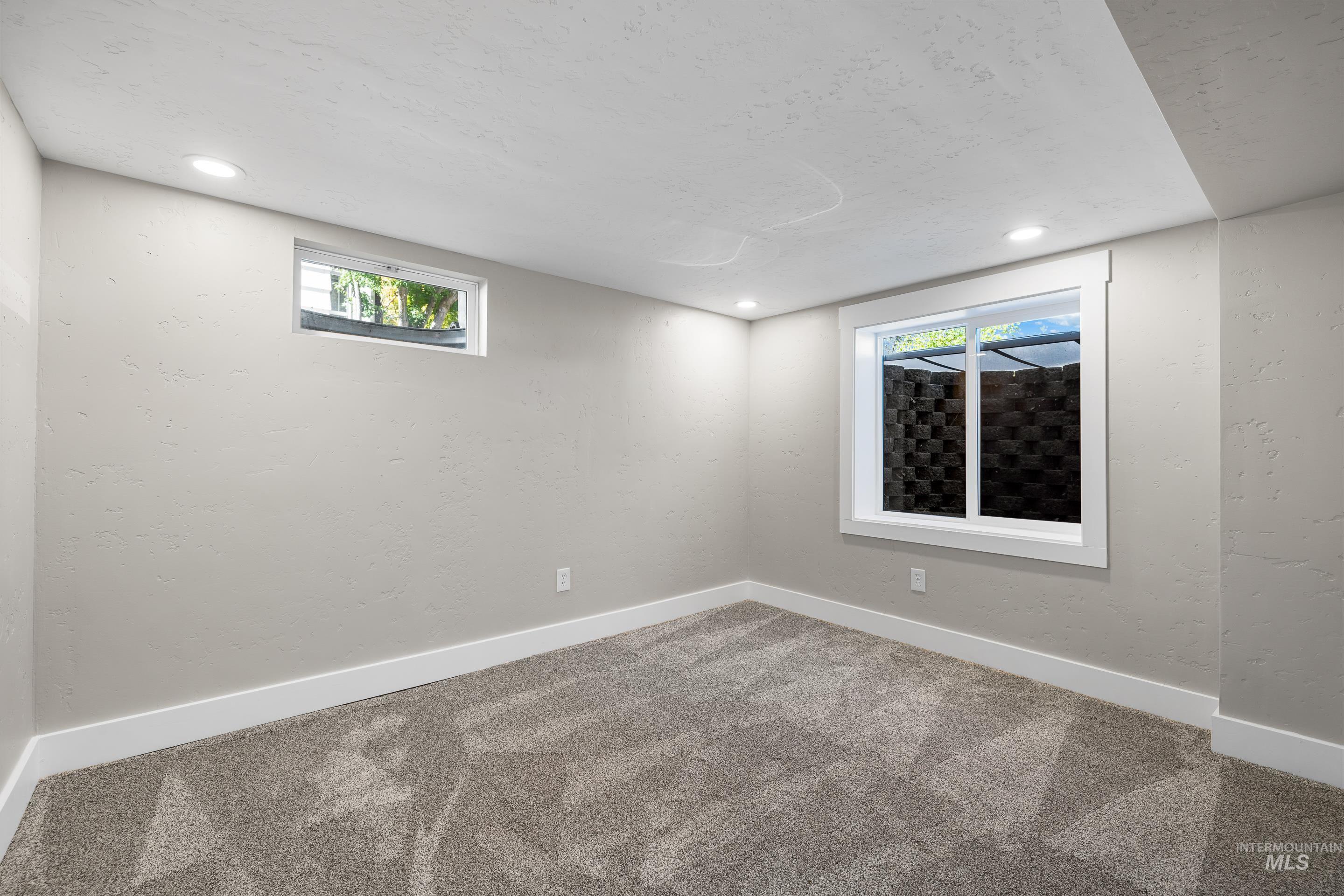 property viewer photo 39