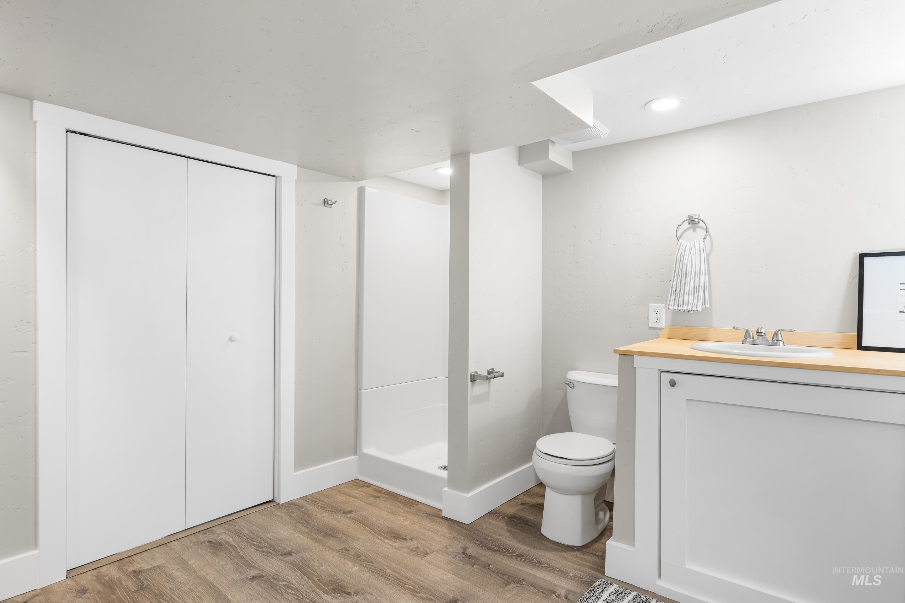 property viewer photo 41