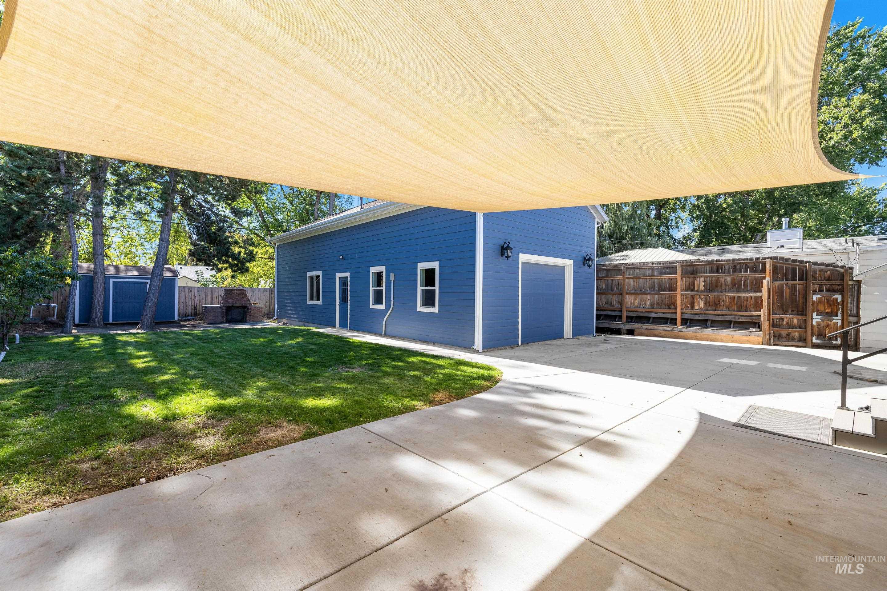 property viewer photo 43