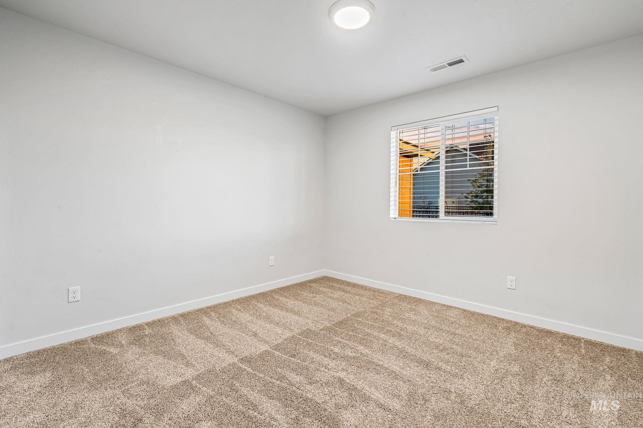 property viewer photo 10