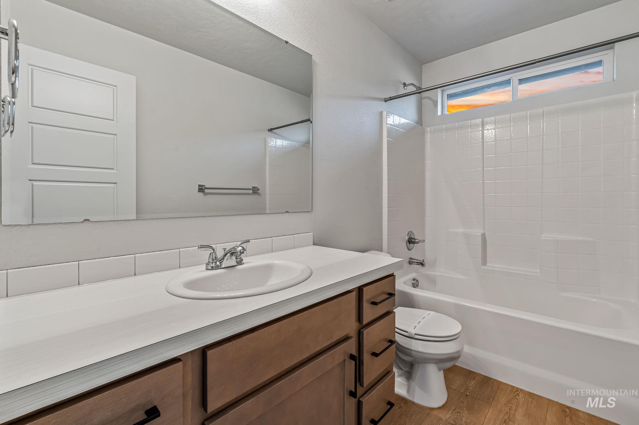 property viewer photo 11