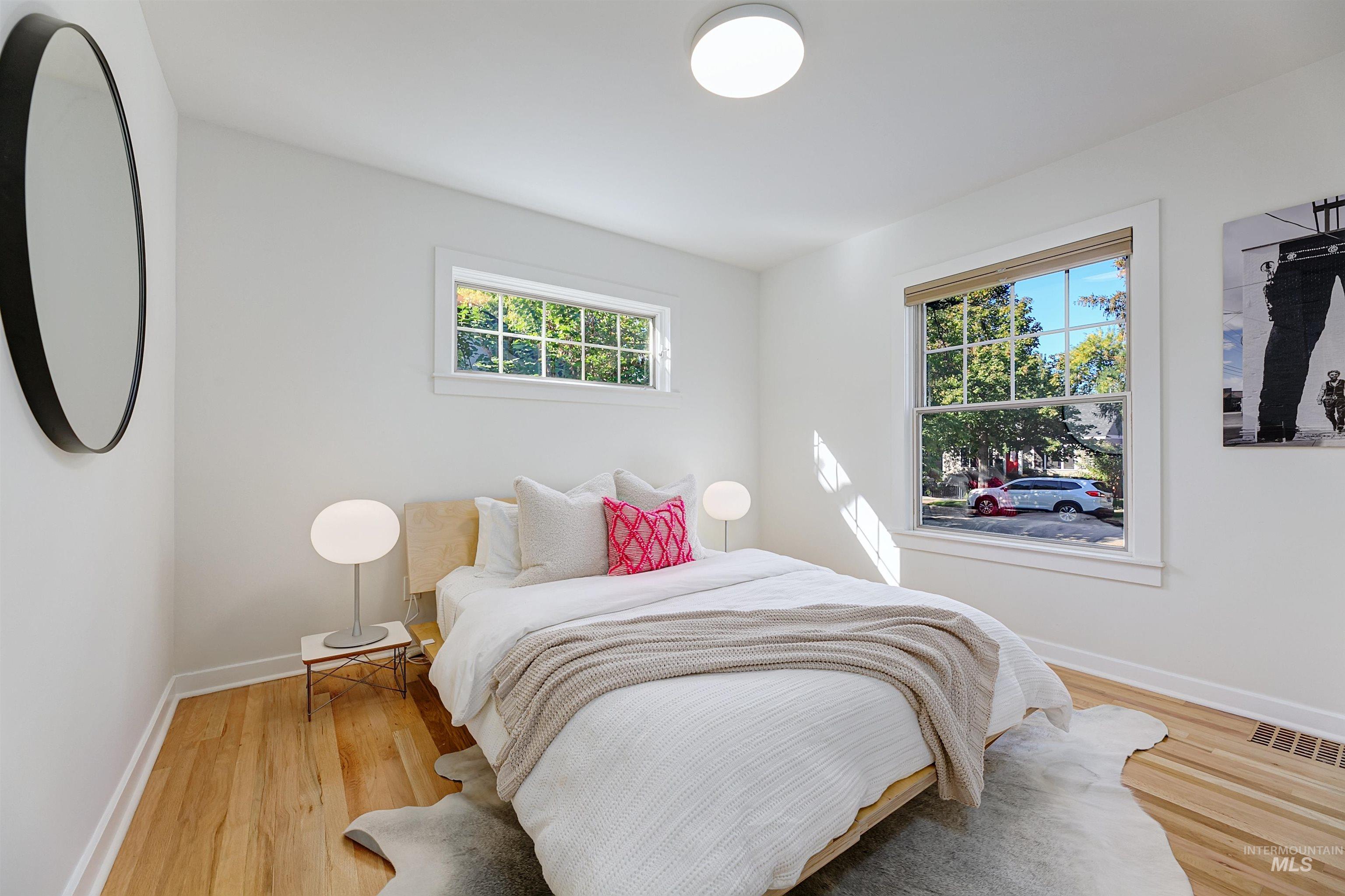 property viewer photo 12