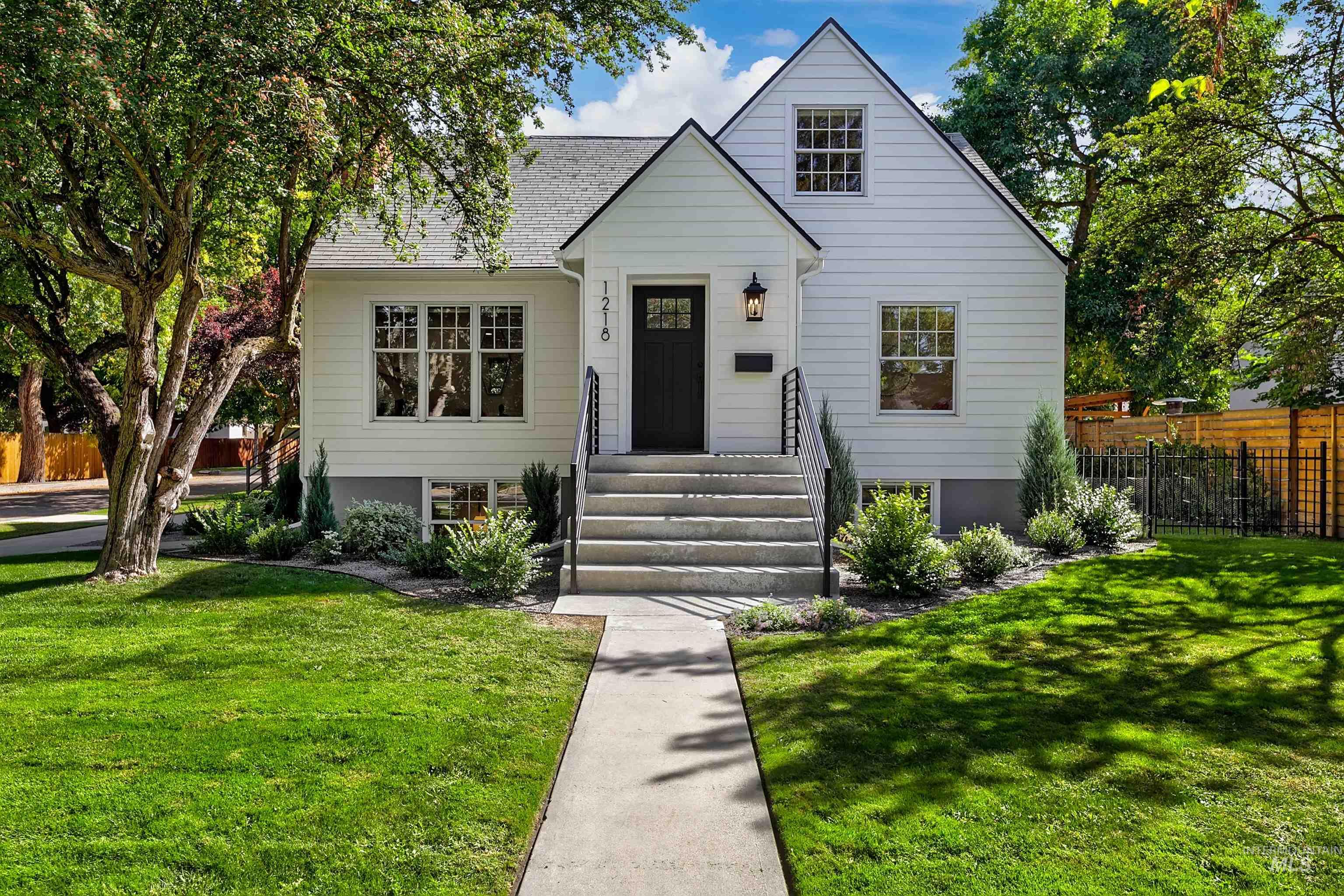 property viewer photo 2