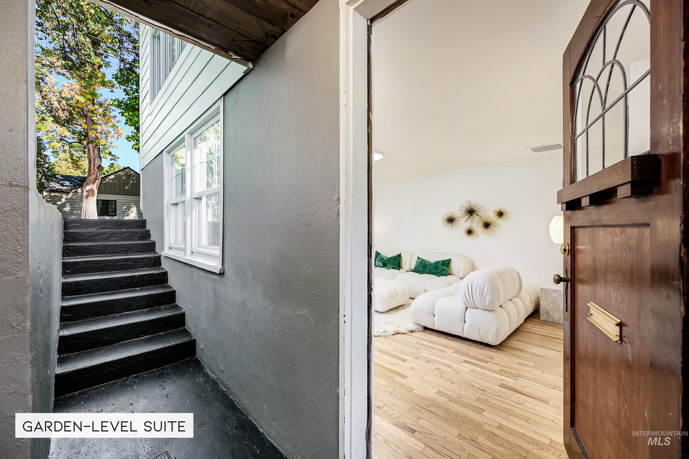 property viewer photo 26
