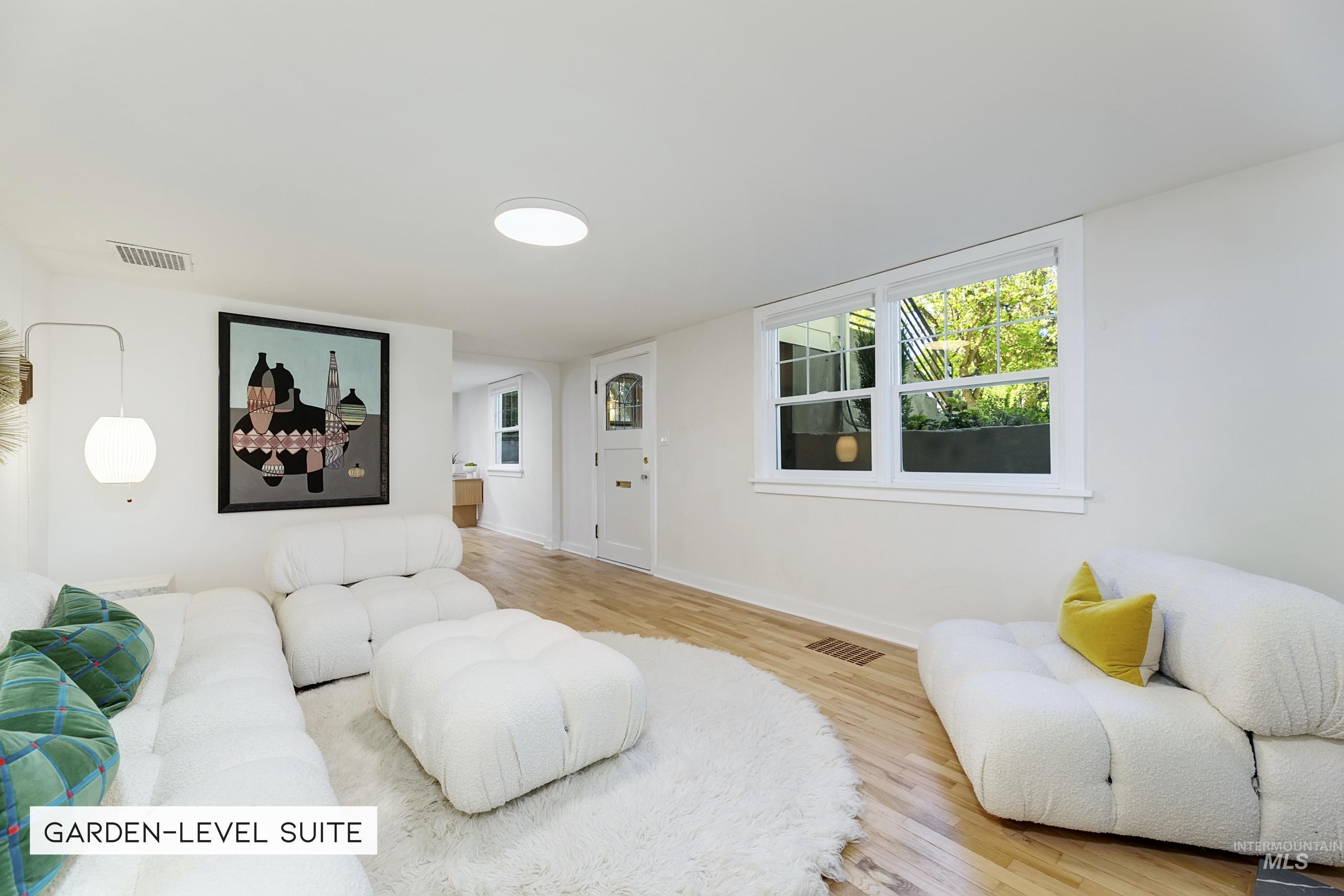 property viewer photo 28