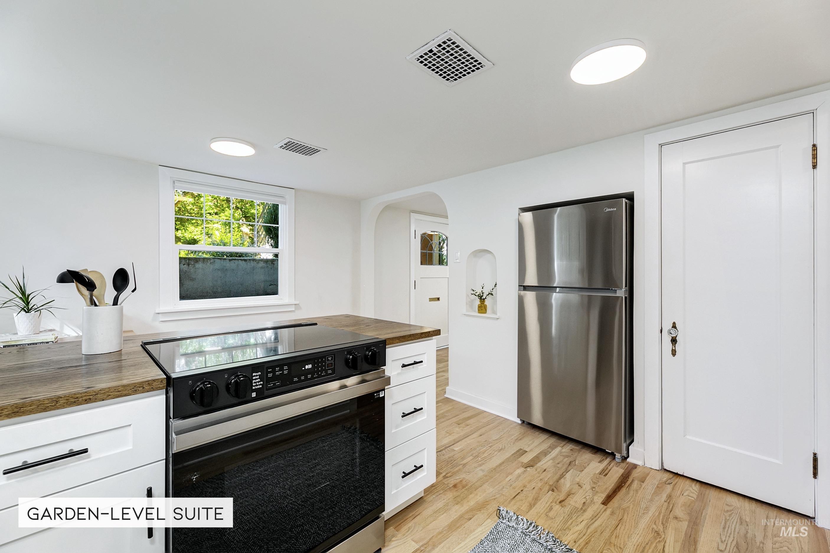 property viewer photo 33