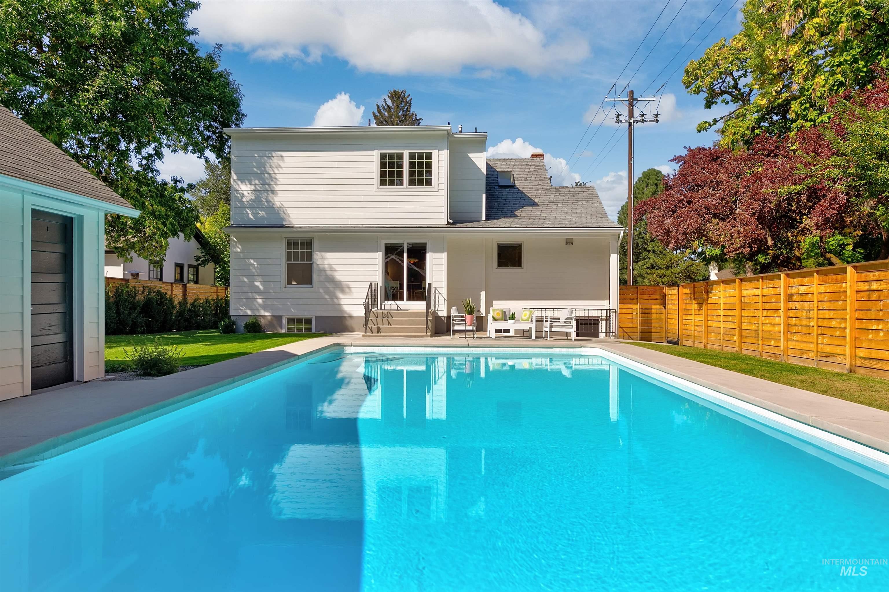 property viewer photo 44