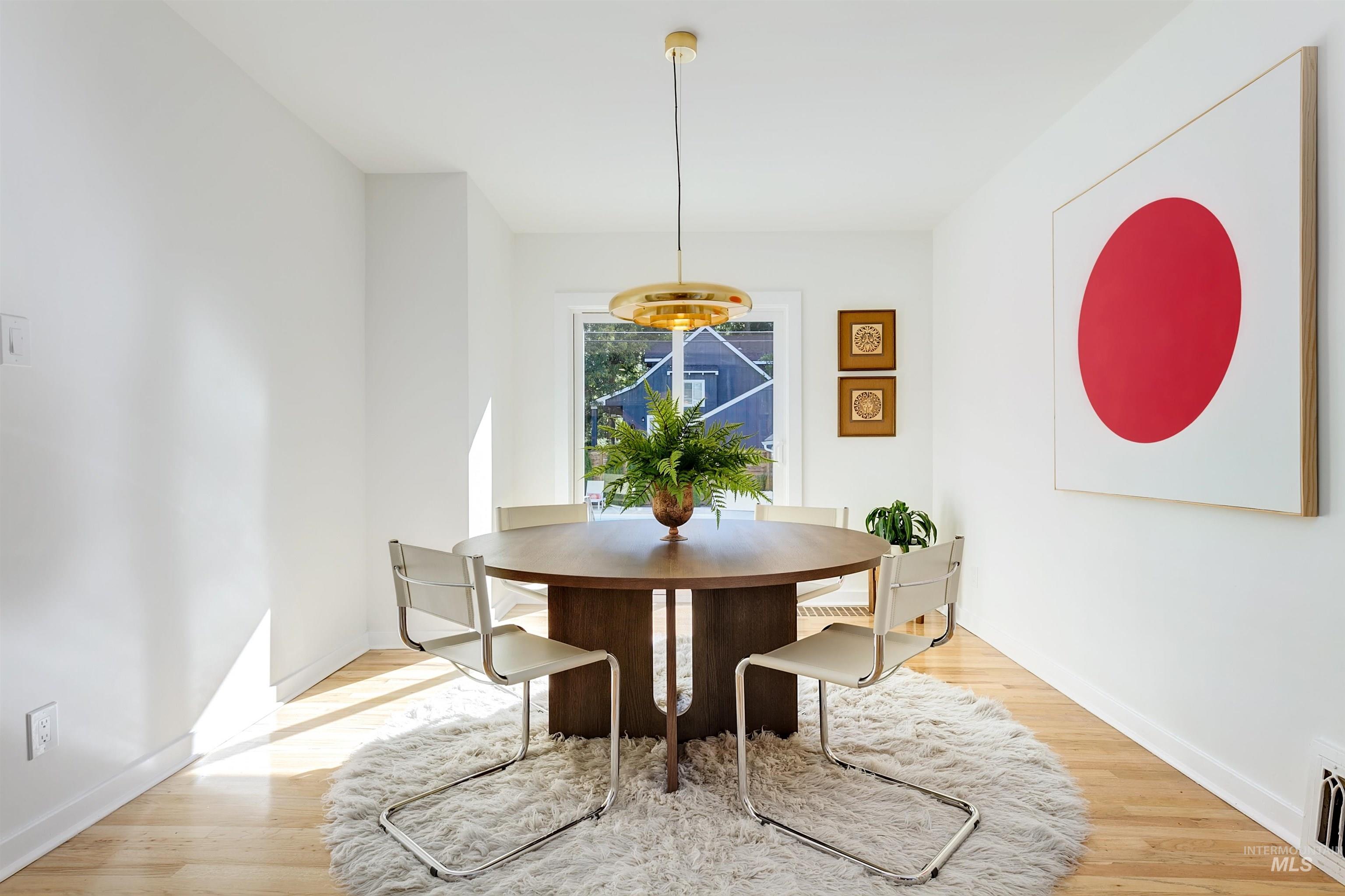 property viewer photo 6