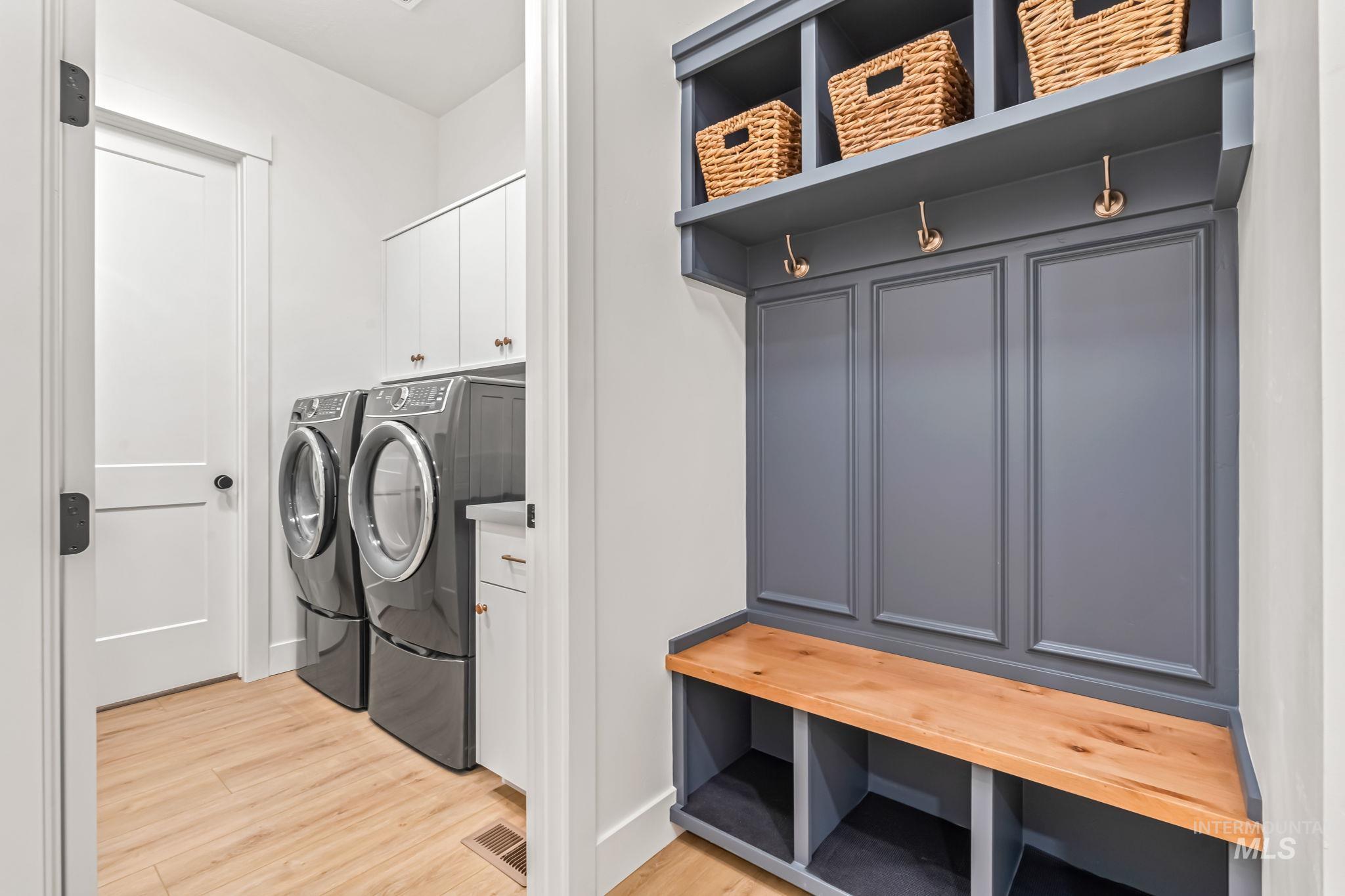 property viewer photo 16