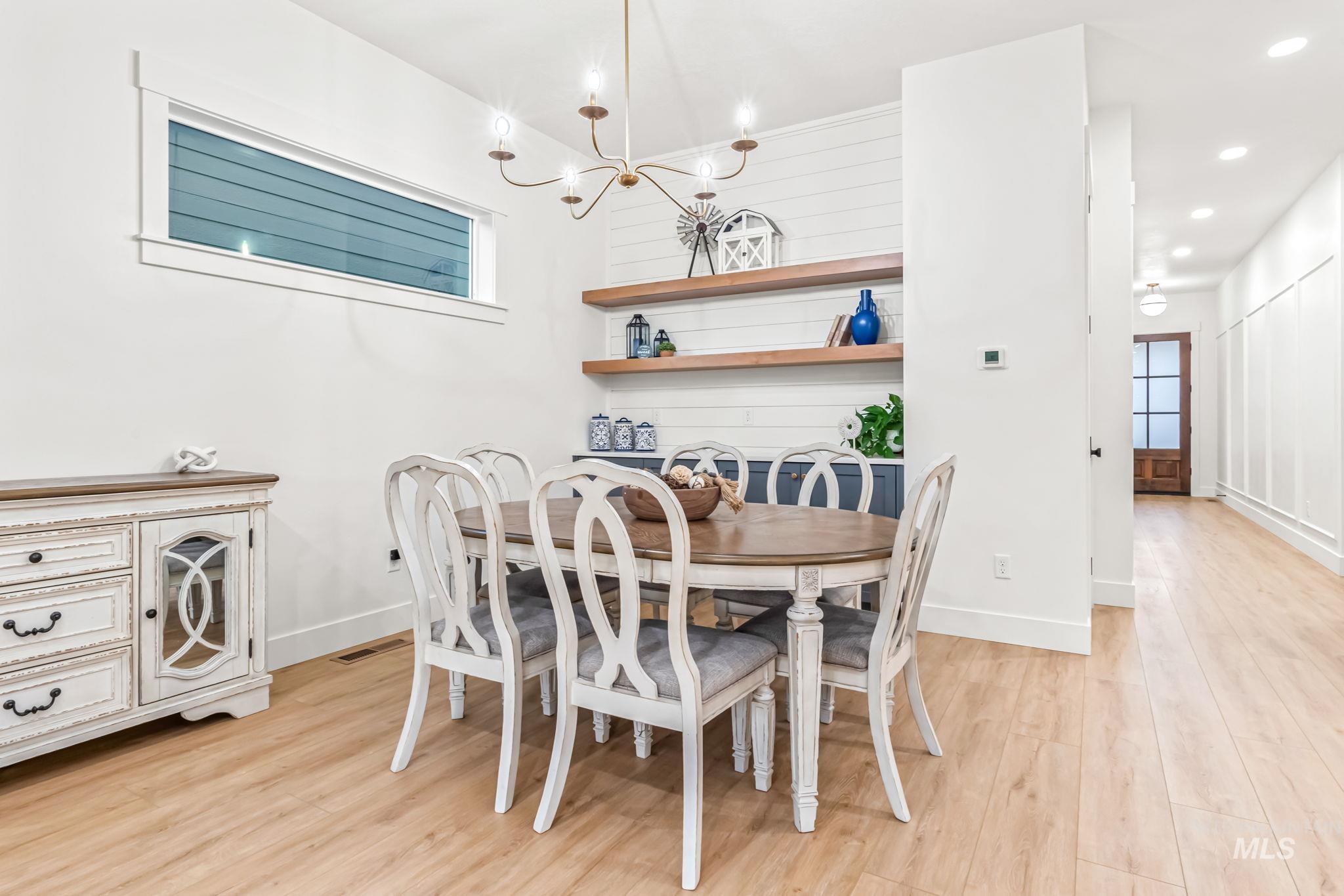 property viewer photo 6