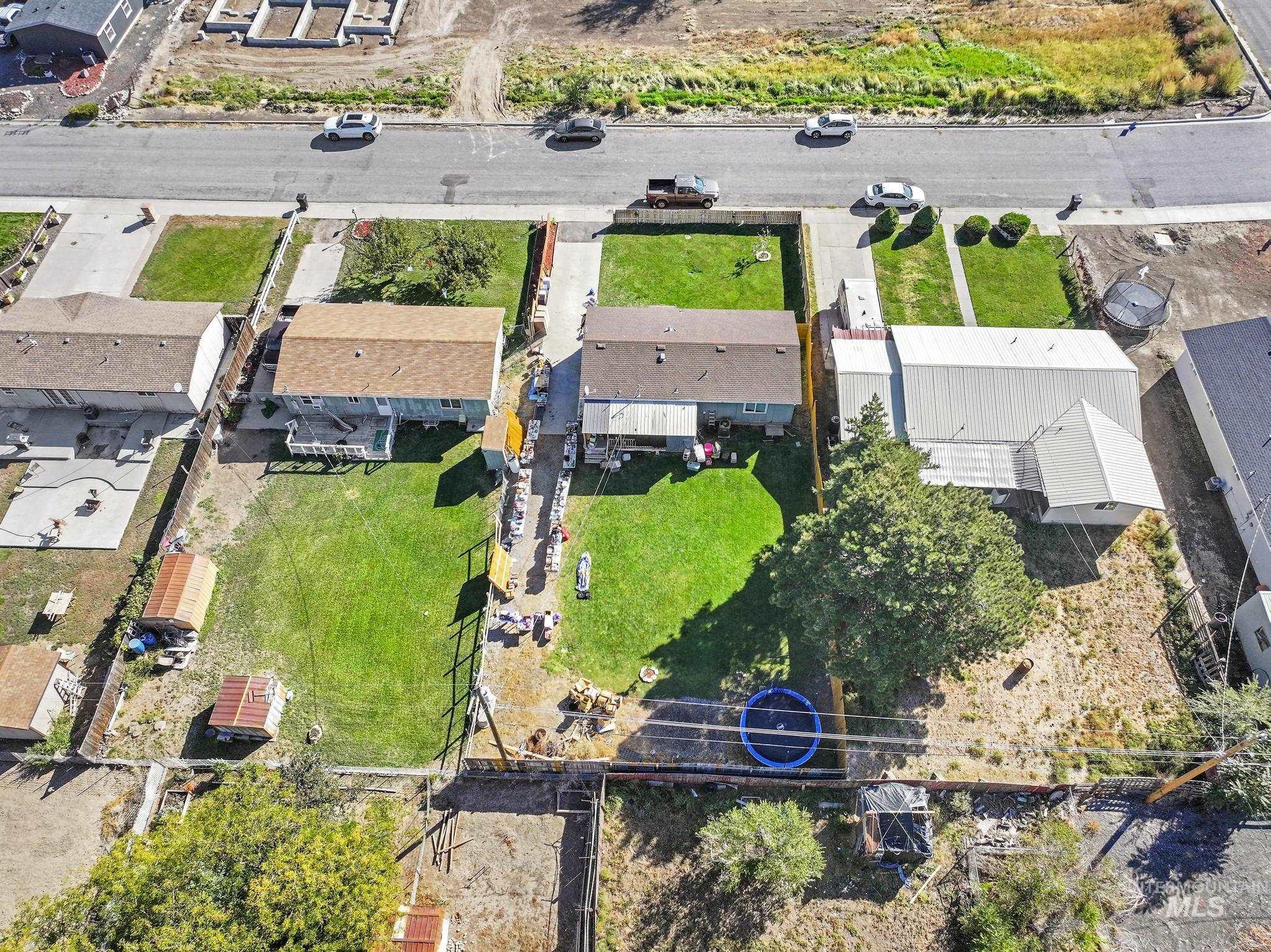 main property photo 30