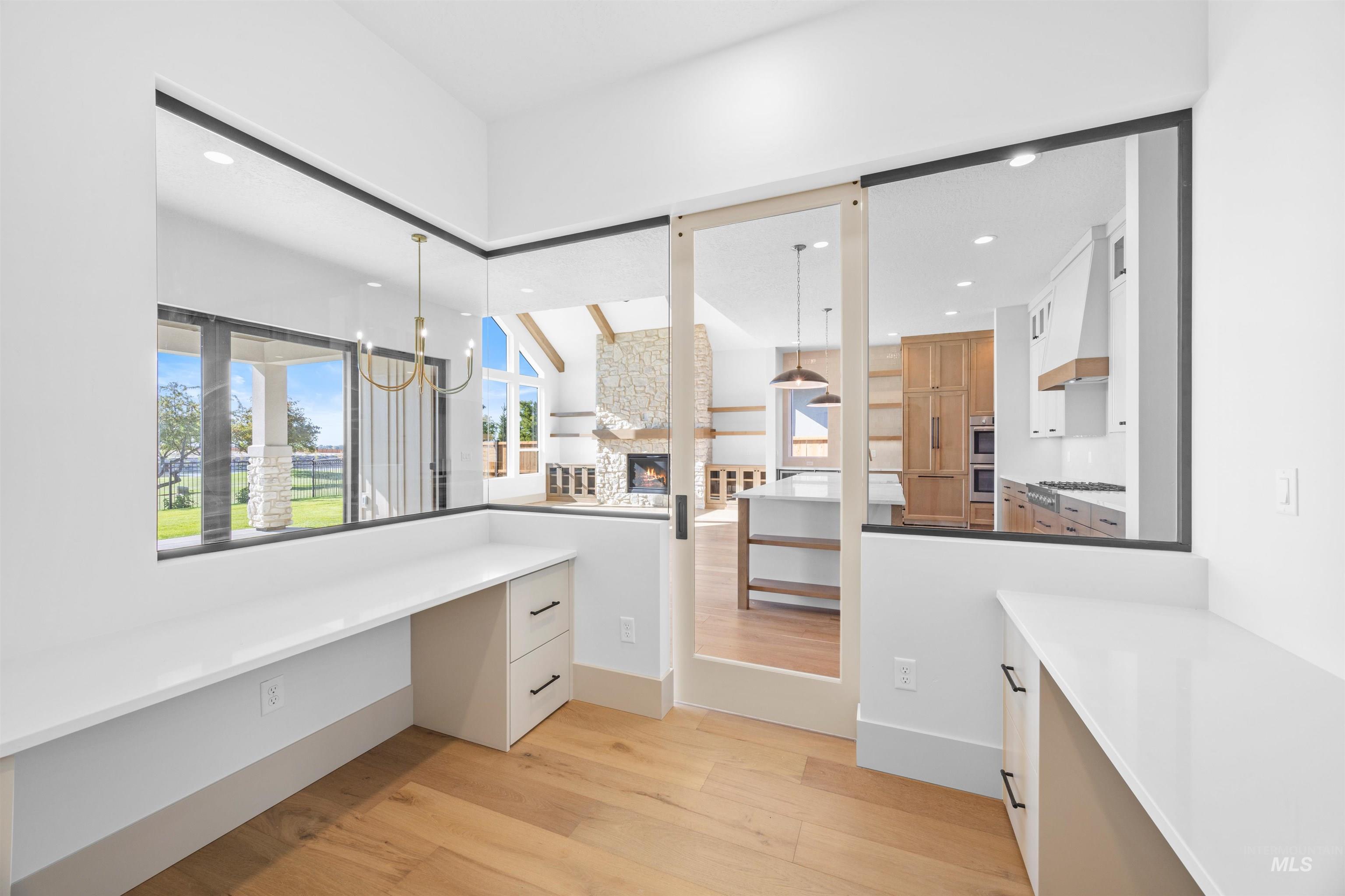 property viewer photo 15