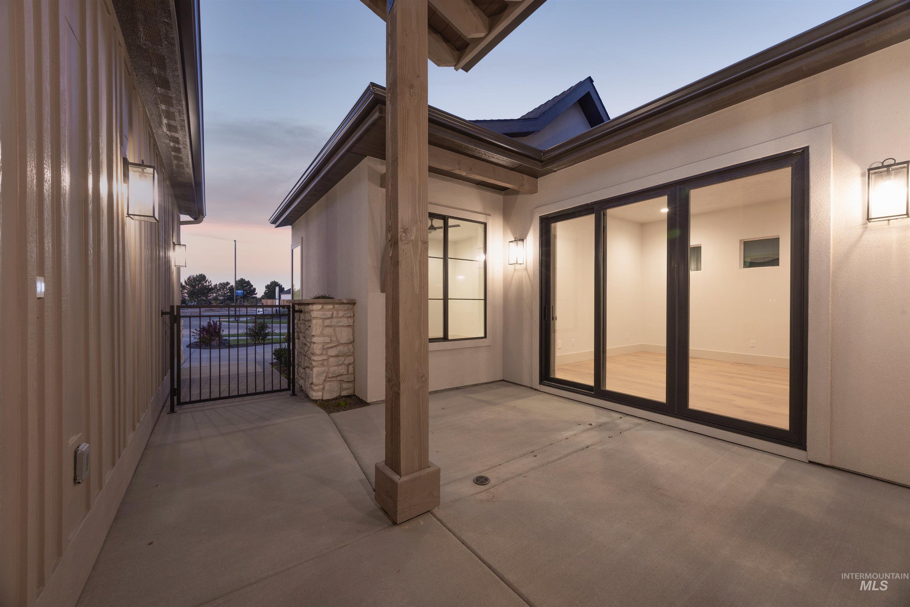 property viewer photo 32