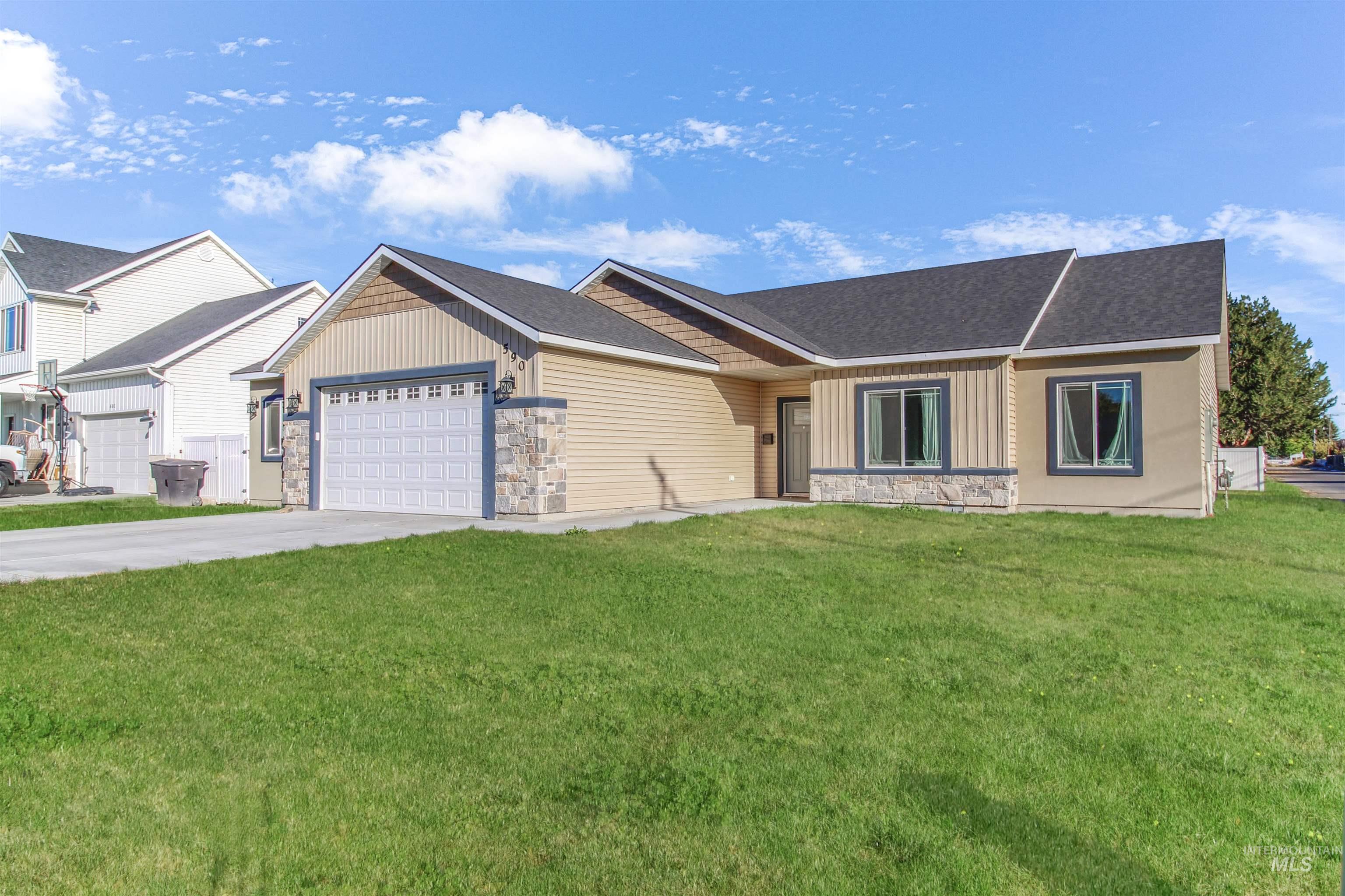 main property photo 1