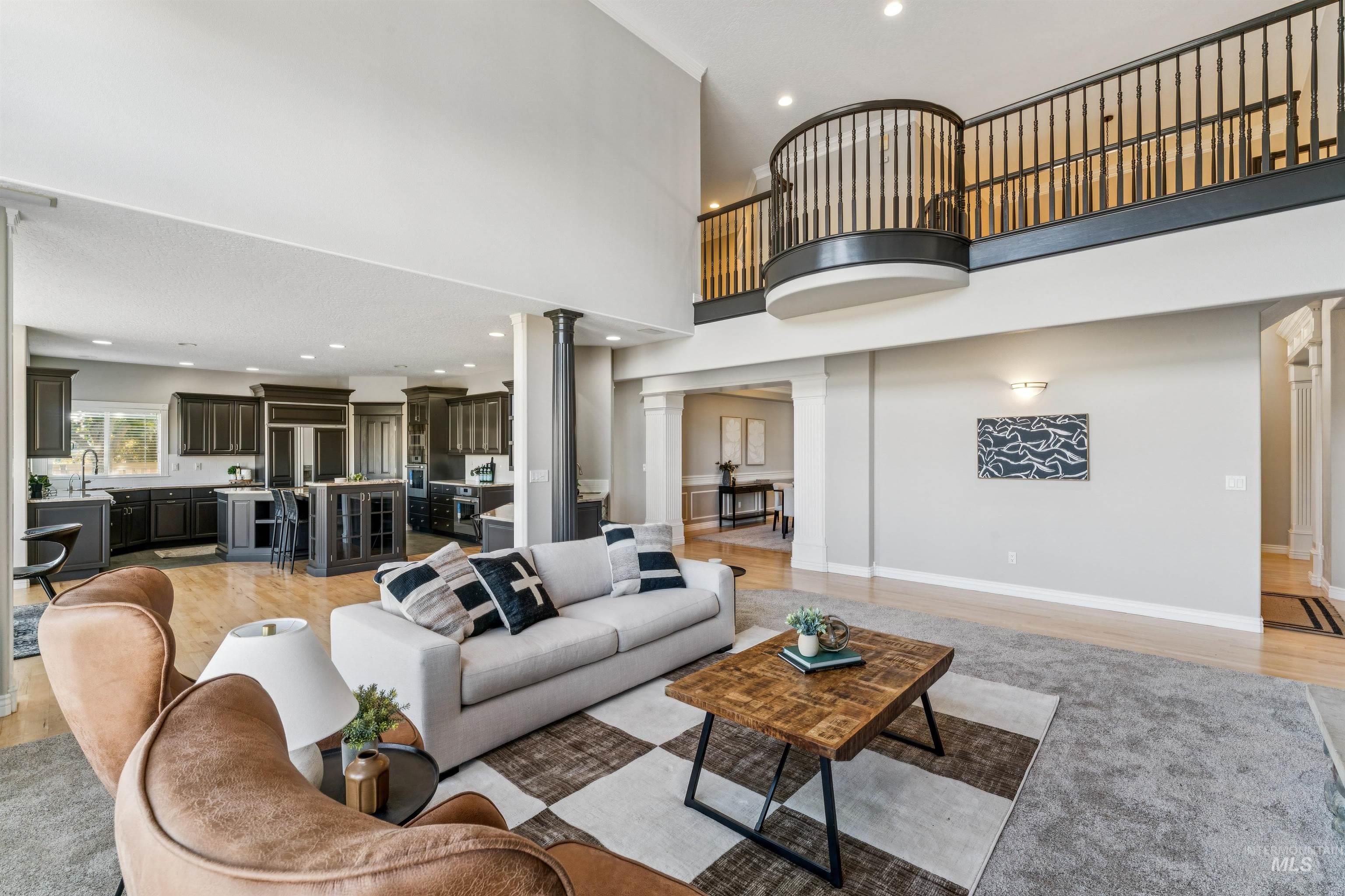 property viewer photo 13
