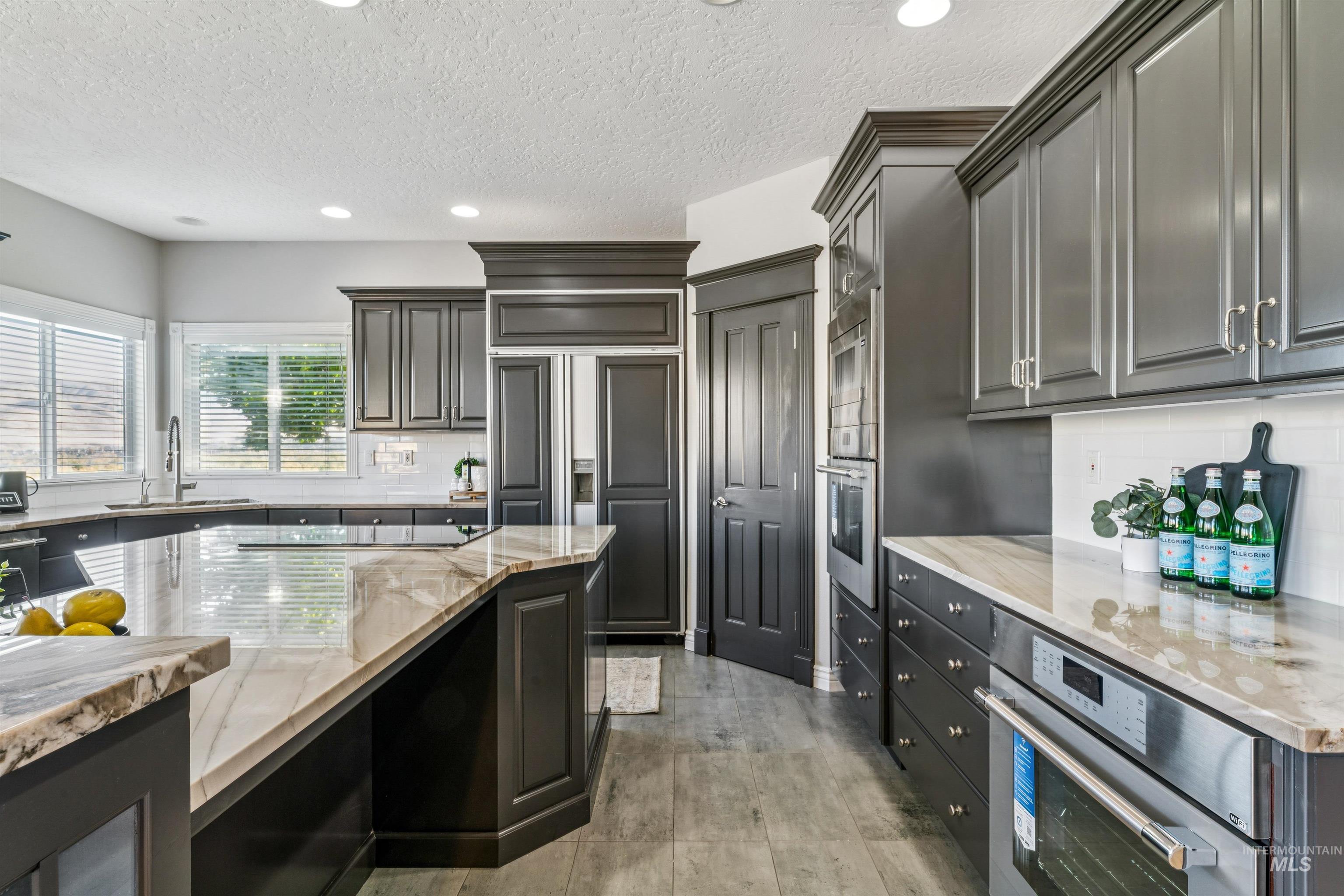 property viewer photo 19