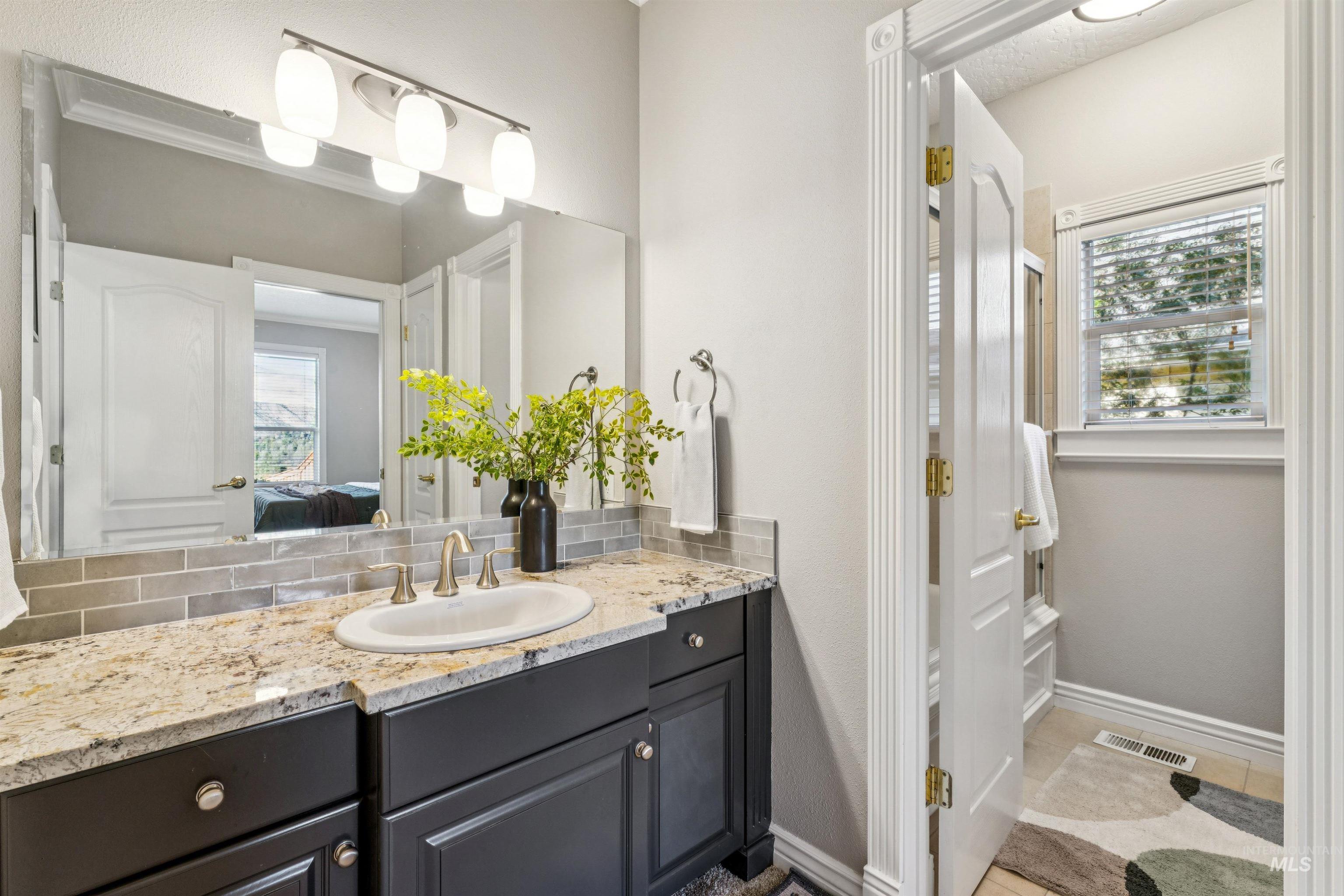 property viewer photo 22