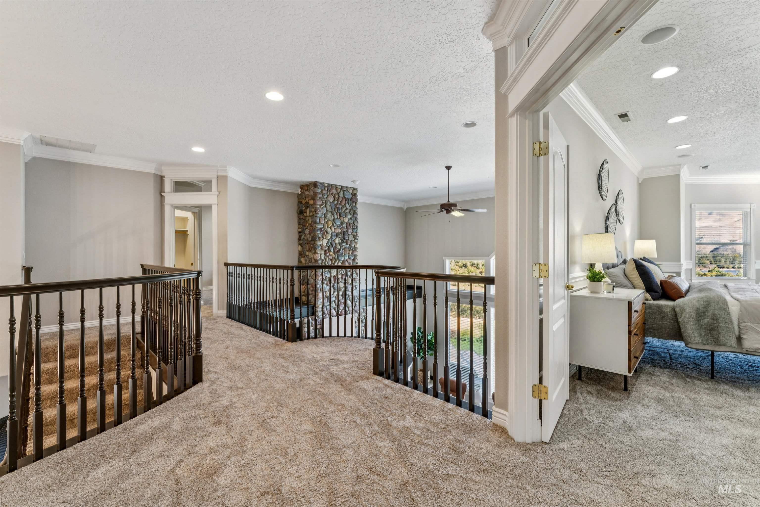 property viewer photo 24