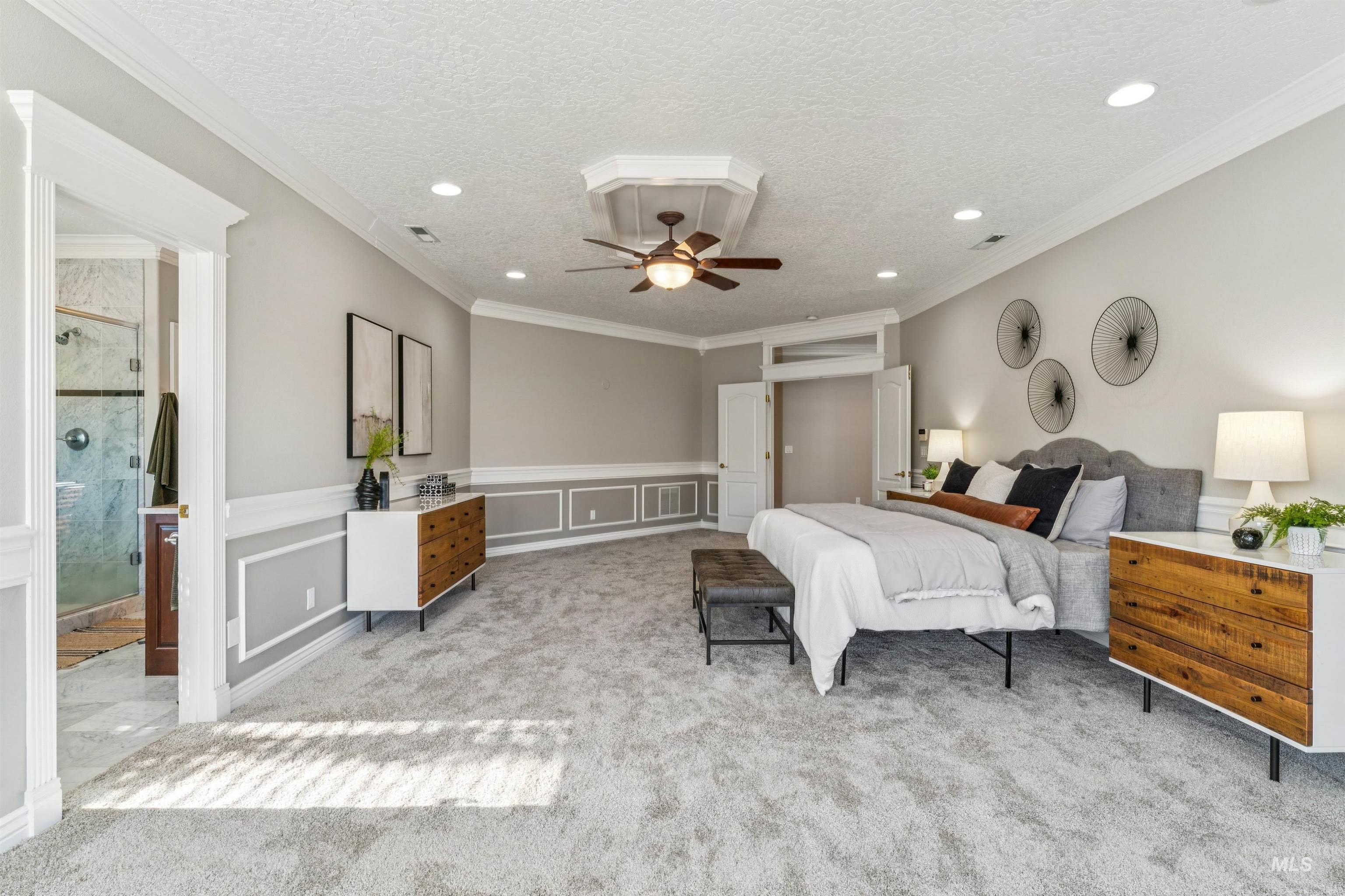 property viewer photo 26