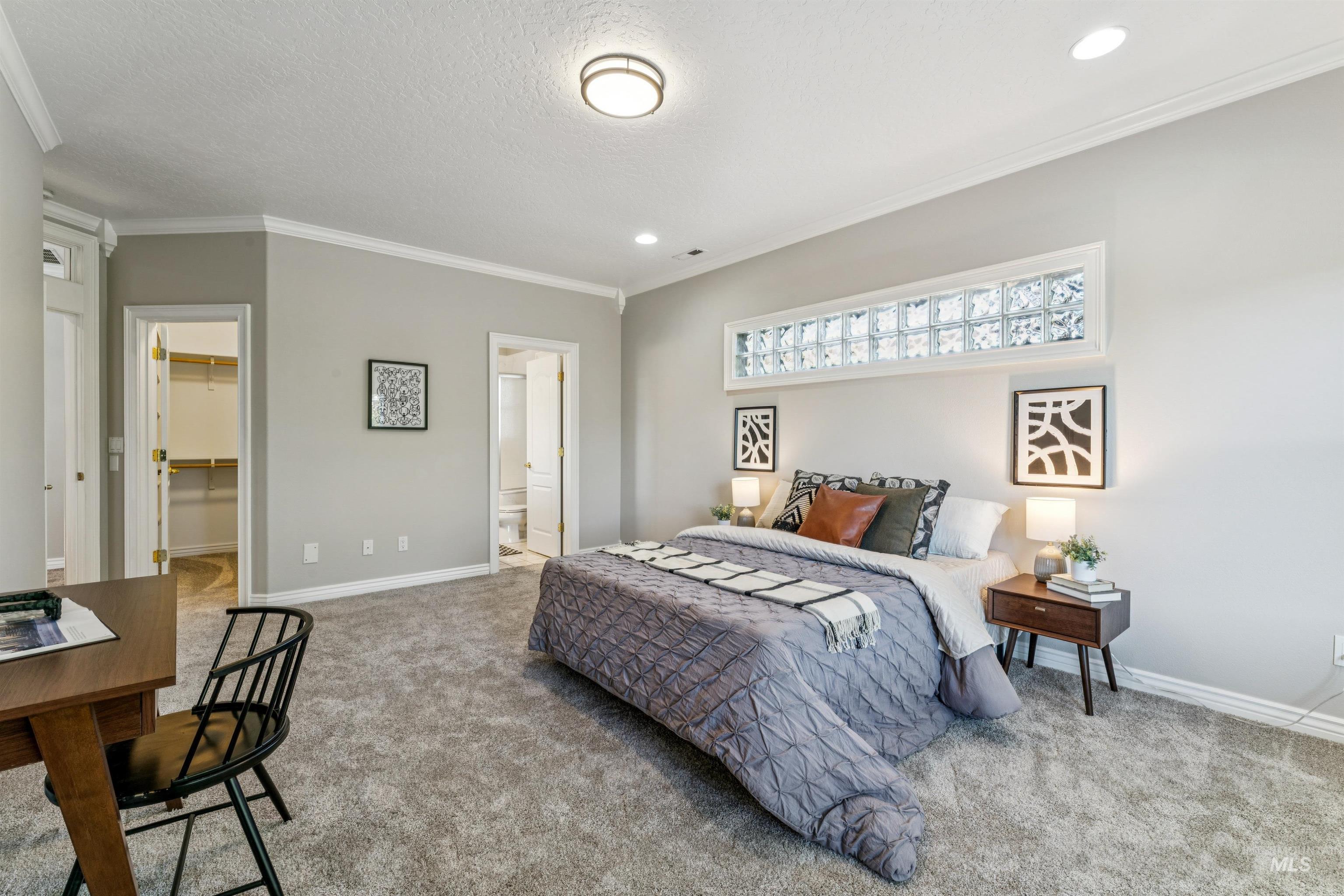 property viewer photo 36