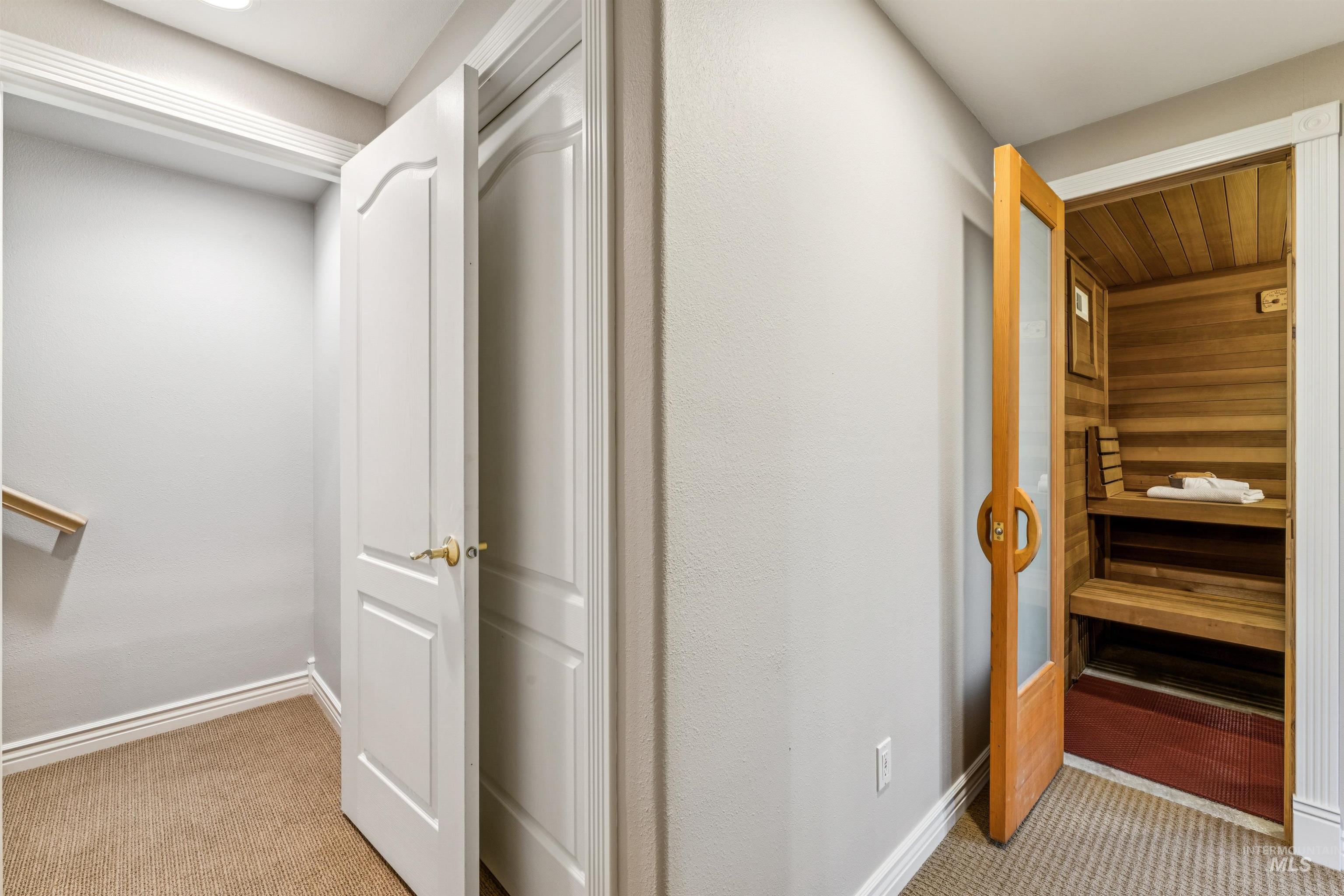 property viewer photo 37