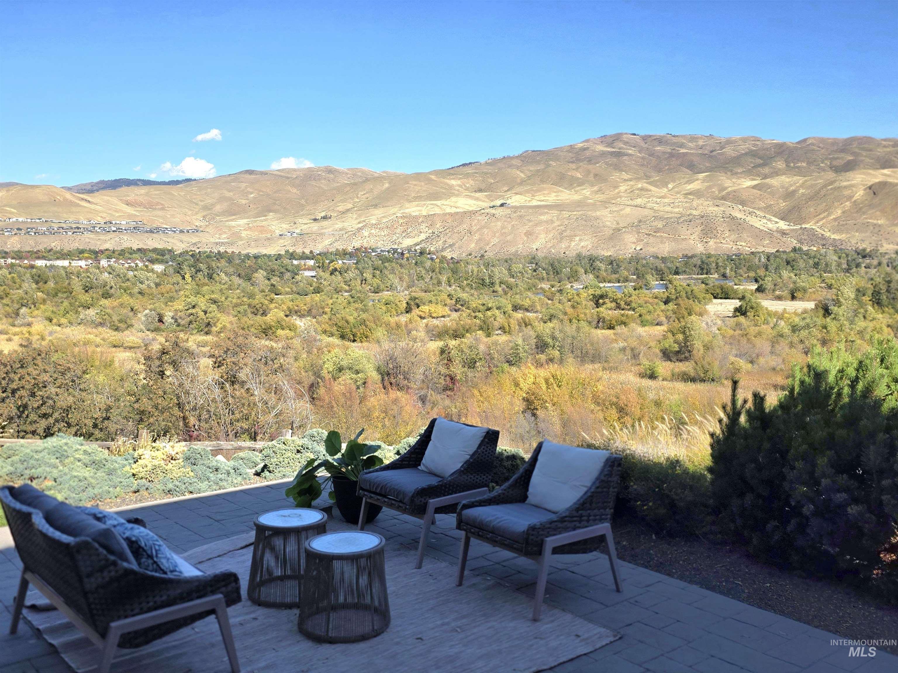 property viewer photo 46