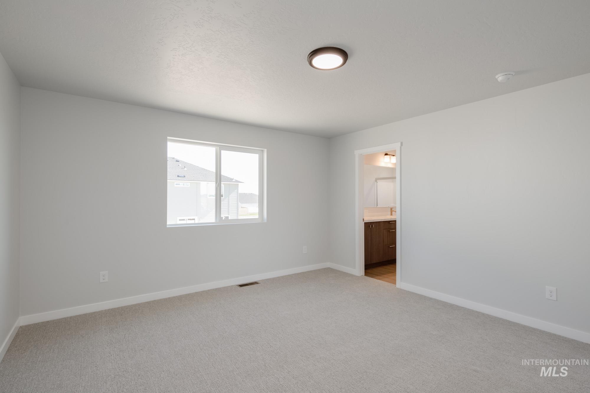 property viewer photo 13