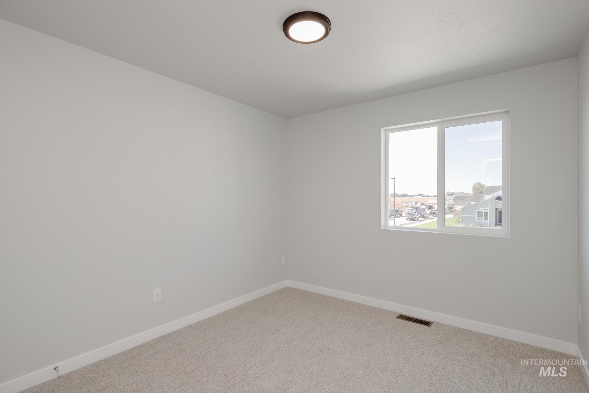 property viewer photo 18