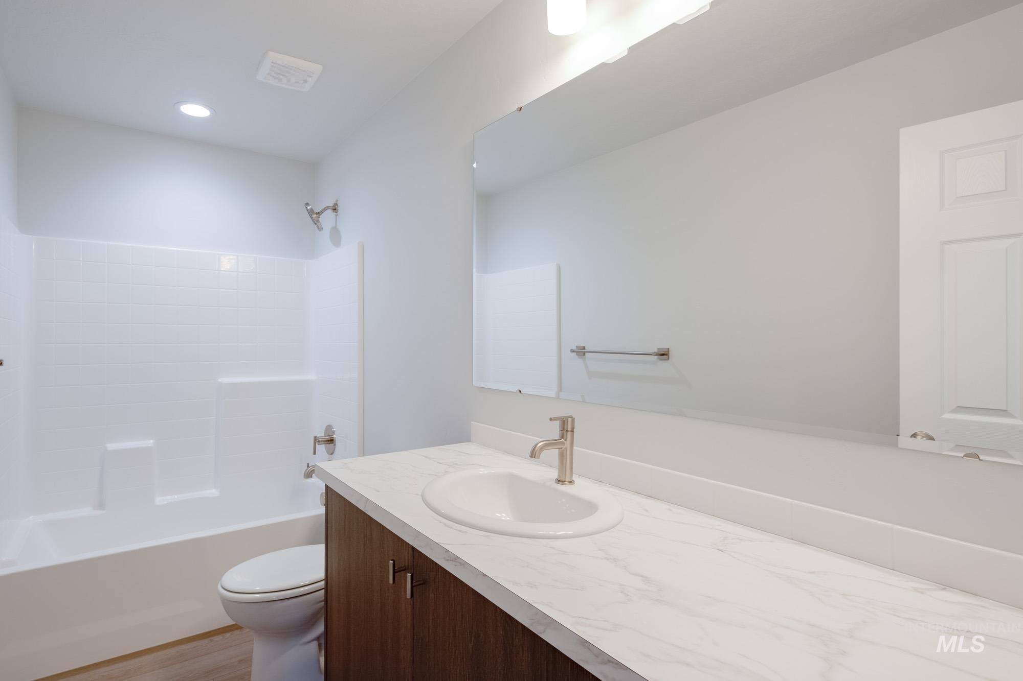 property viewer photo 19