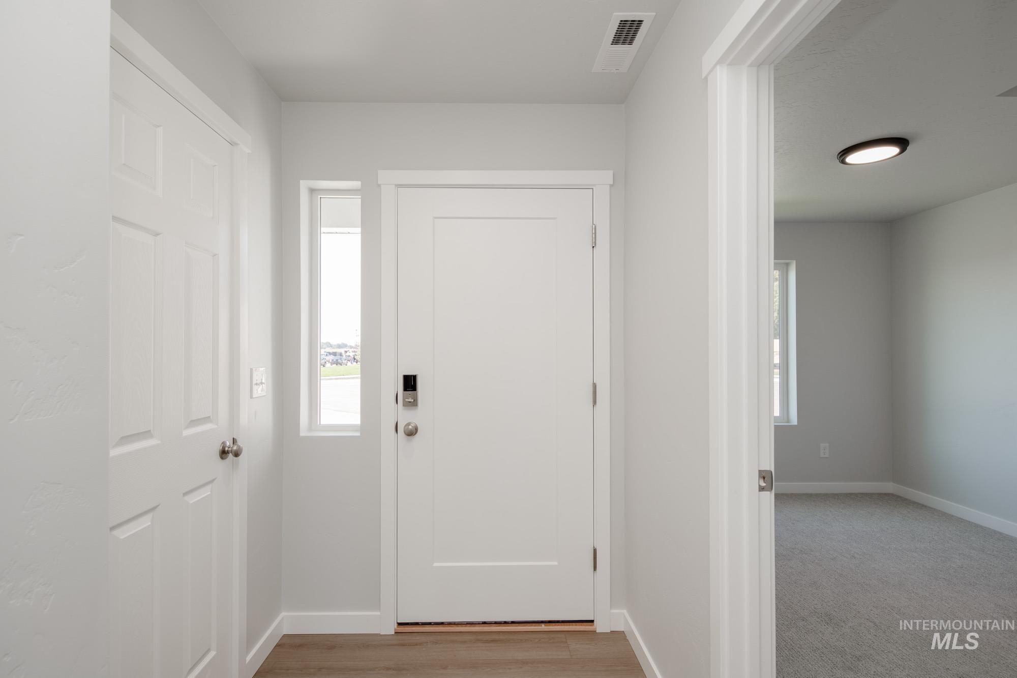 property viewer photo 2