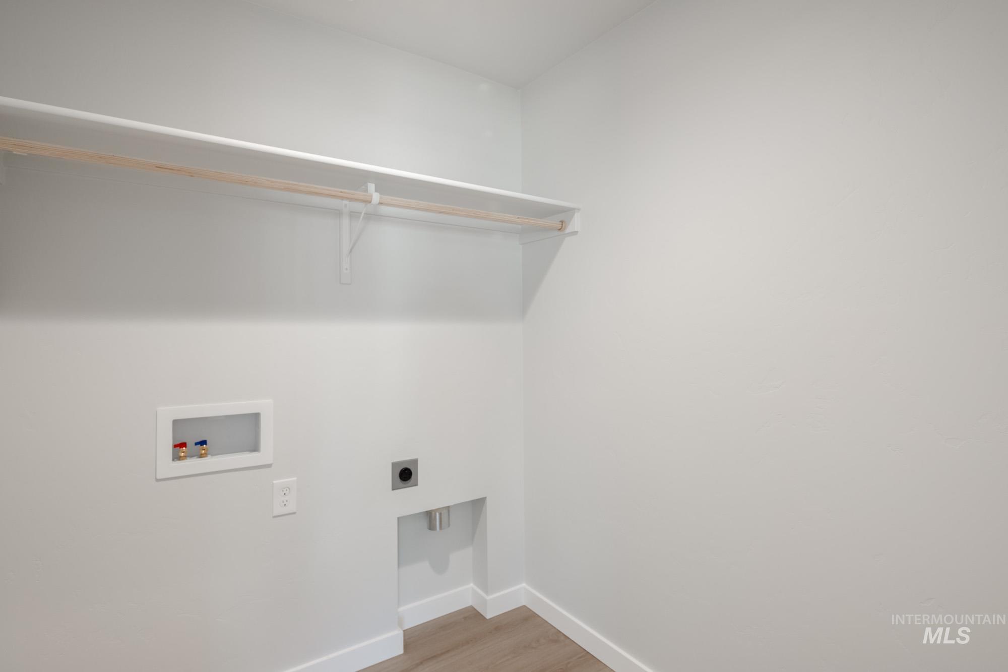 property viewer photo 20